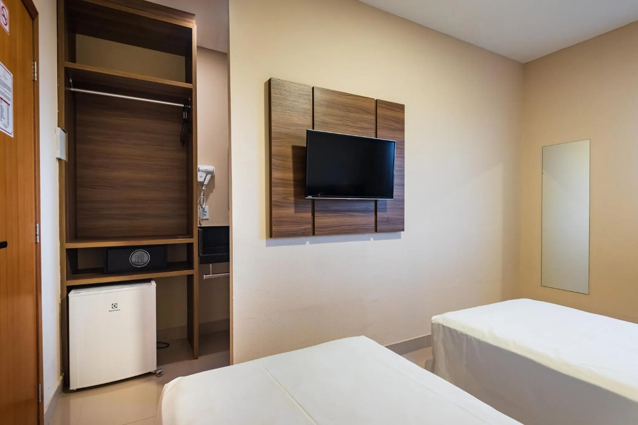 Photo of the whole room, Bed in Hotel Santos Dumont Aeroporto SLZ