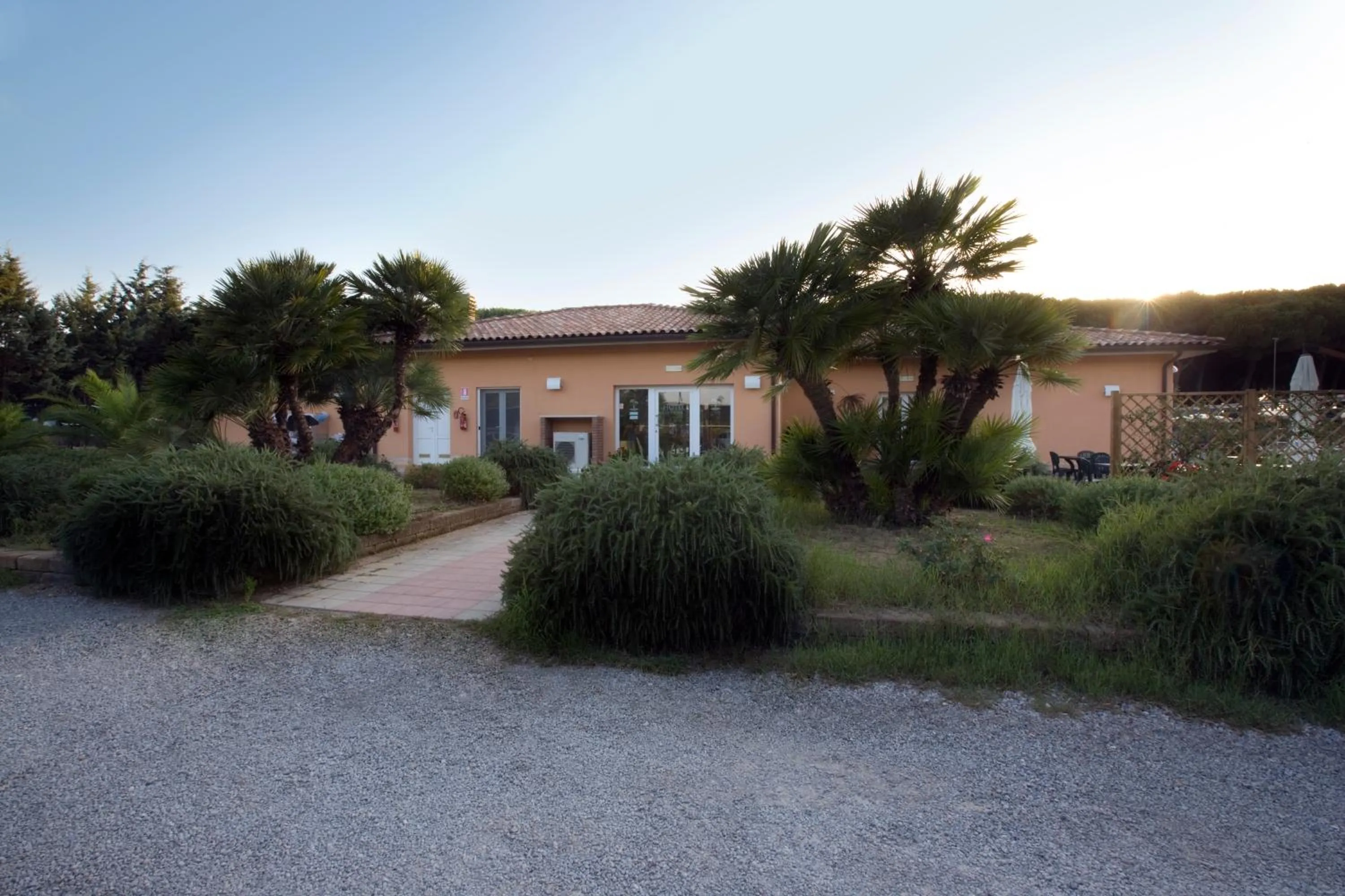 Facade/entrance in Hotel Le Palme