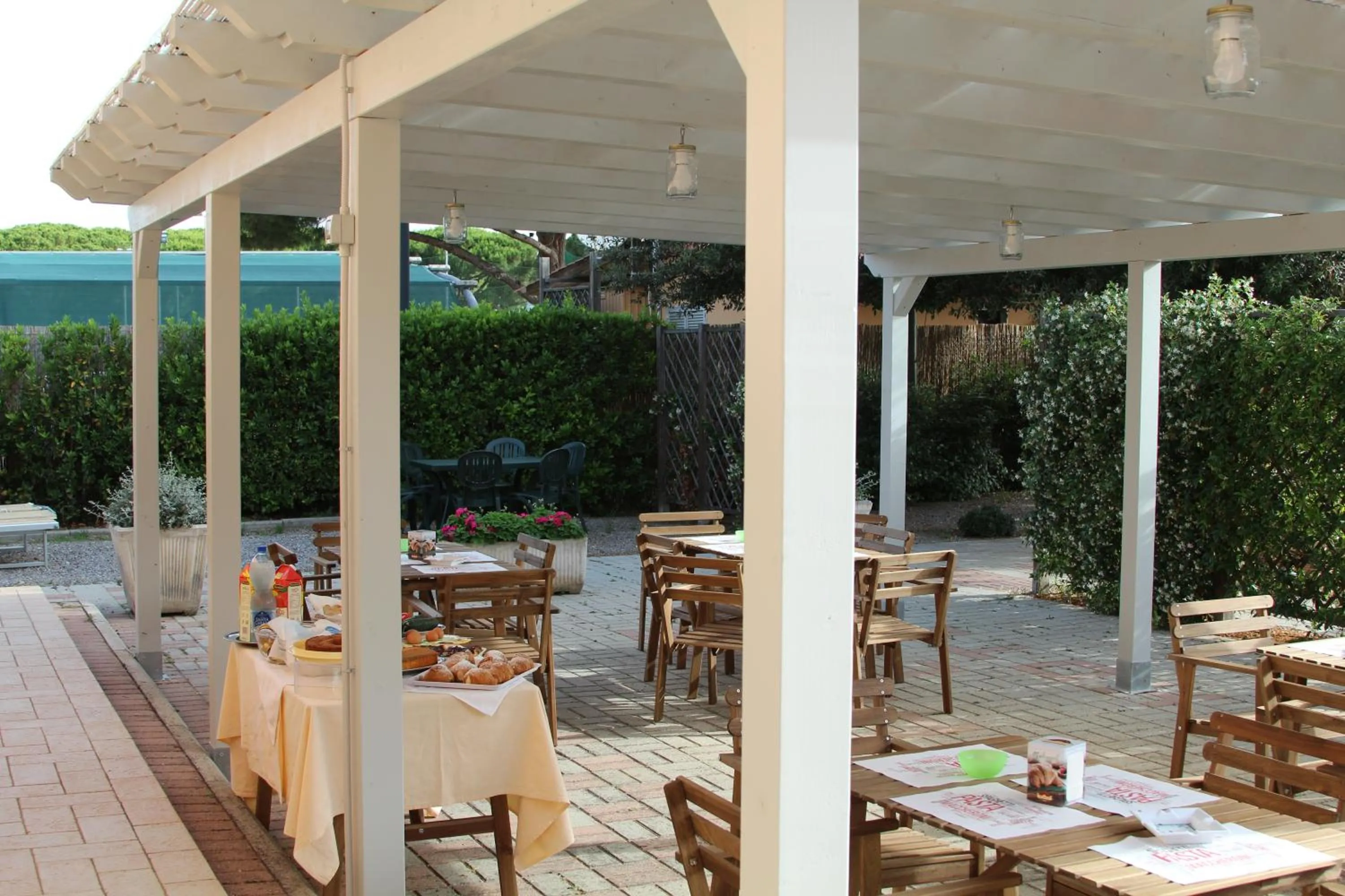 Buffet breakfast in Hotel Le Palme