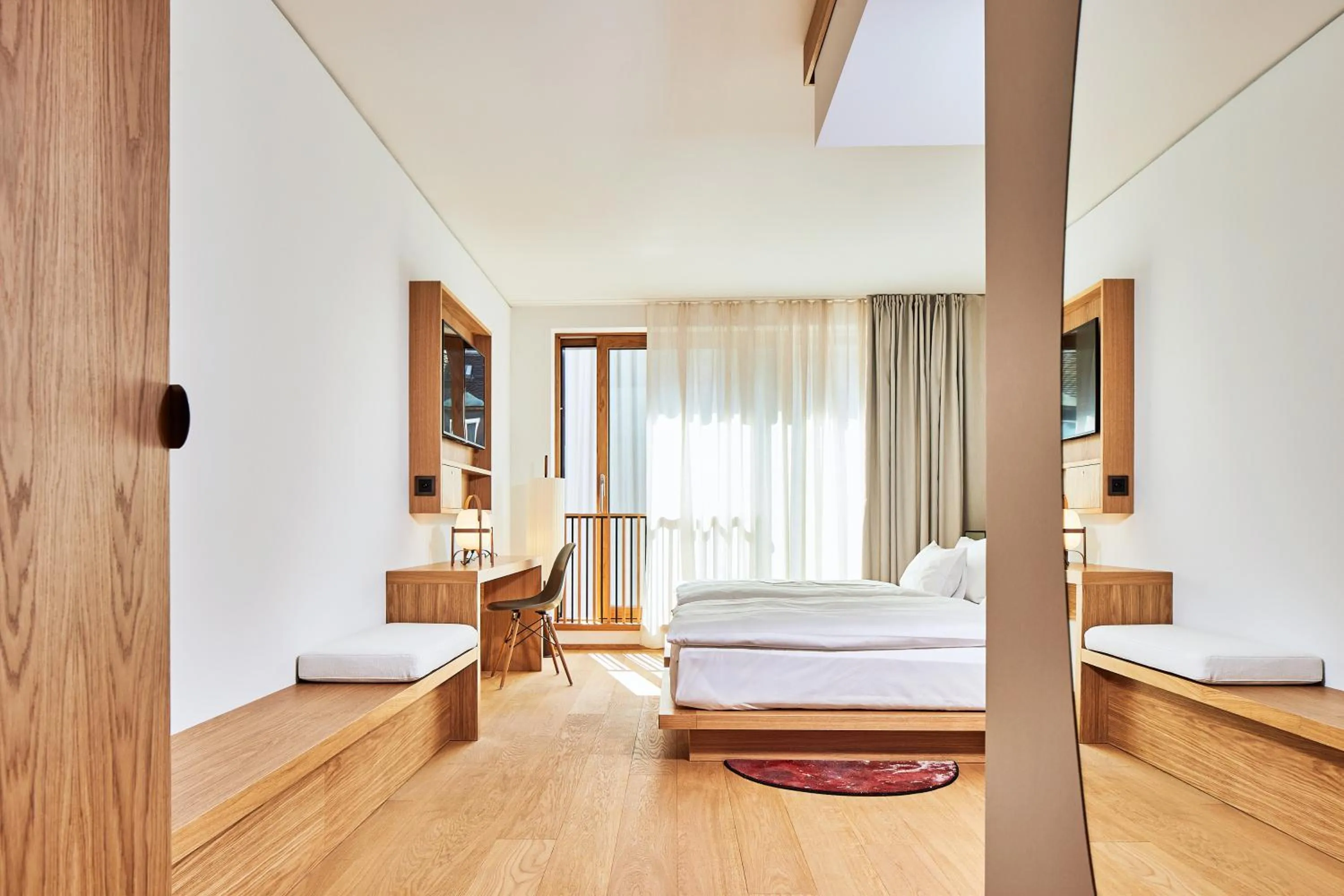 Photo of the whole room, Bed in ART HOUSE Basel - Member of Design Hotels