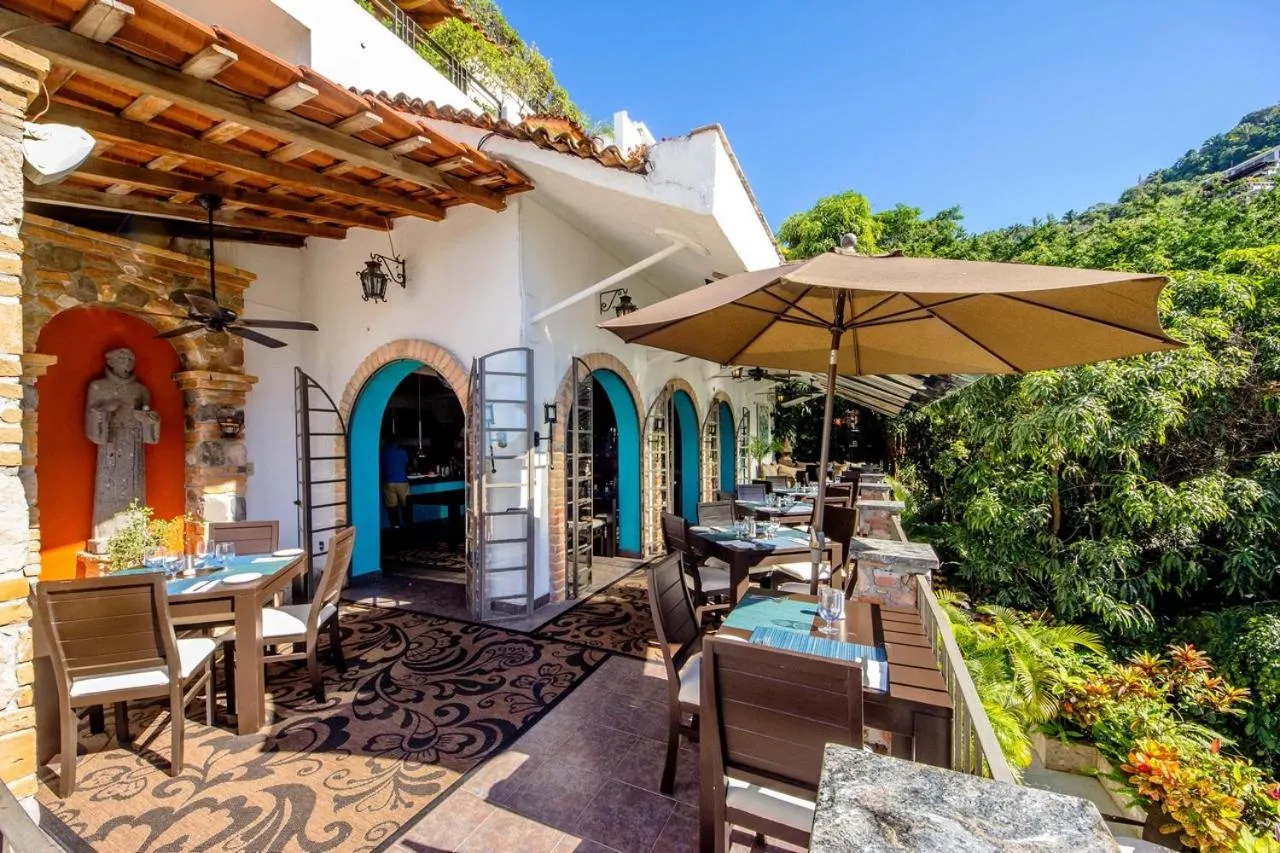 Restaurant/places to eat in Casa Cupula LGBT Luxury Resort