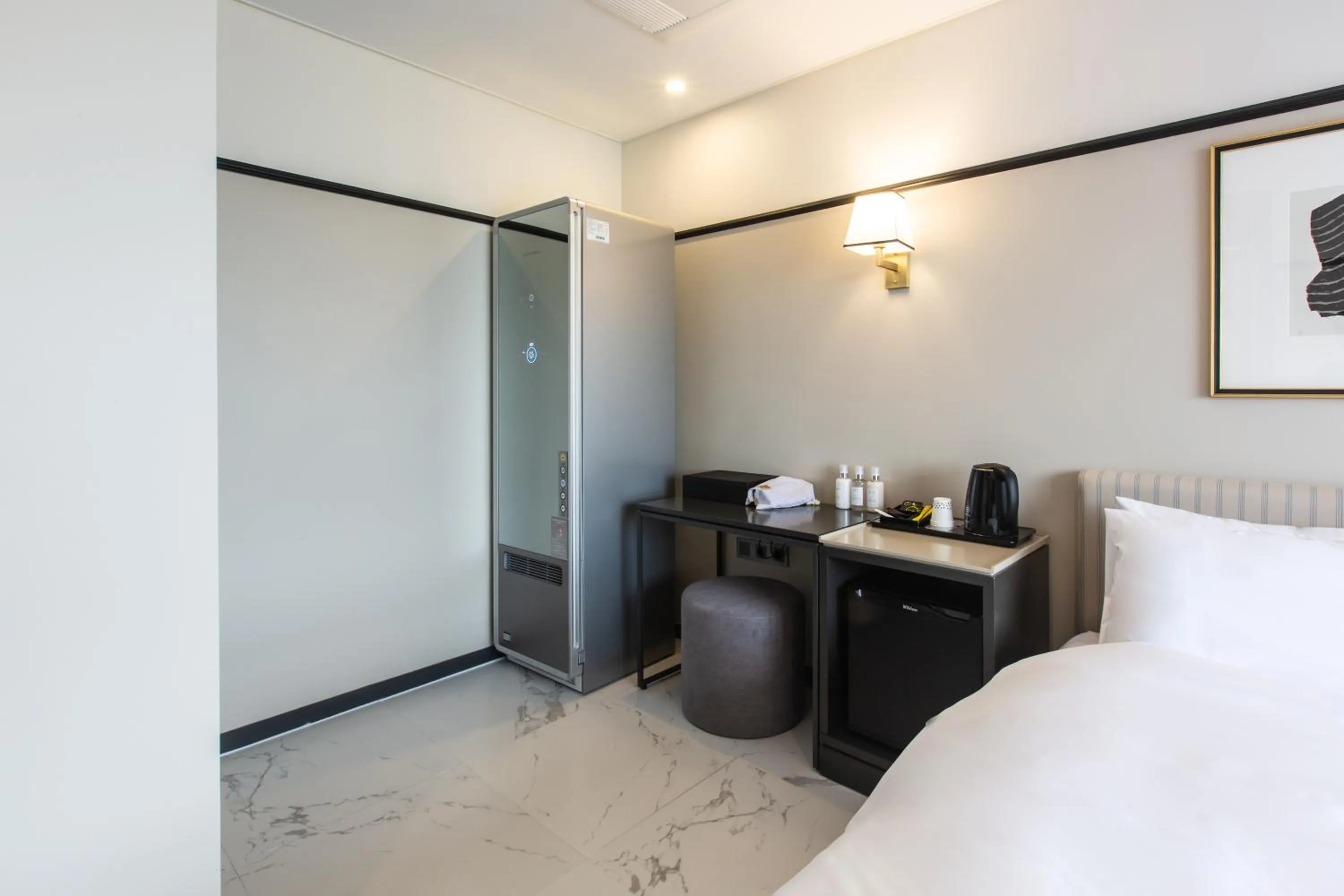 Bed in Brown Dot Gijang Yeonhwari