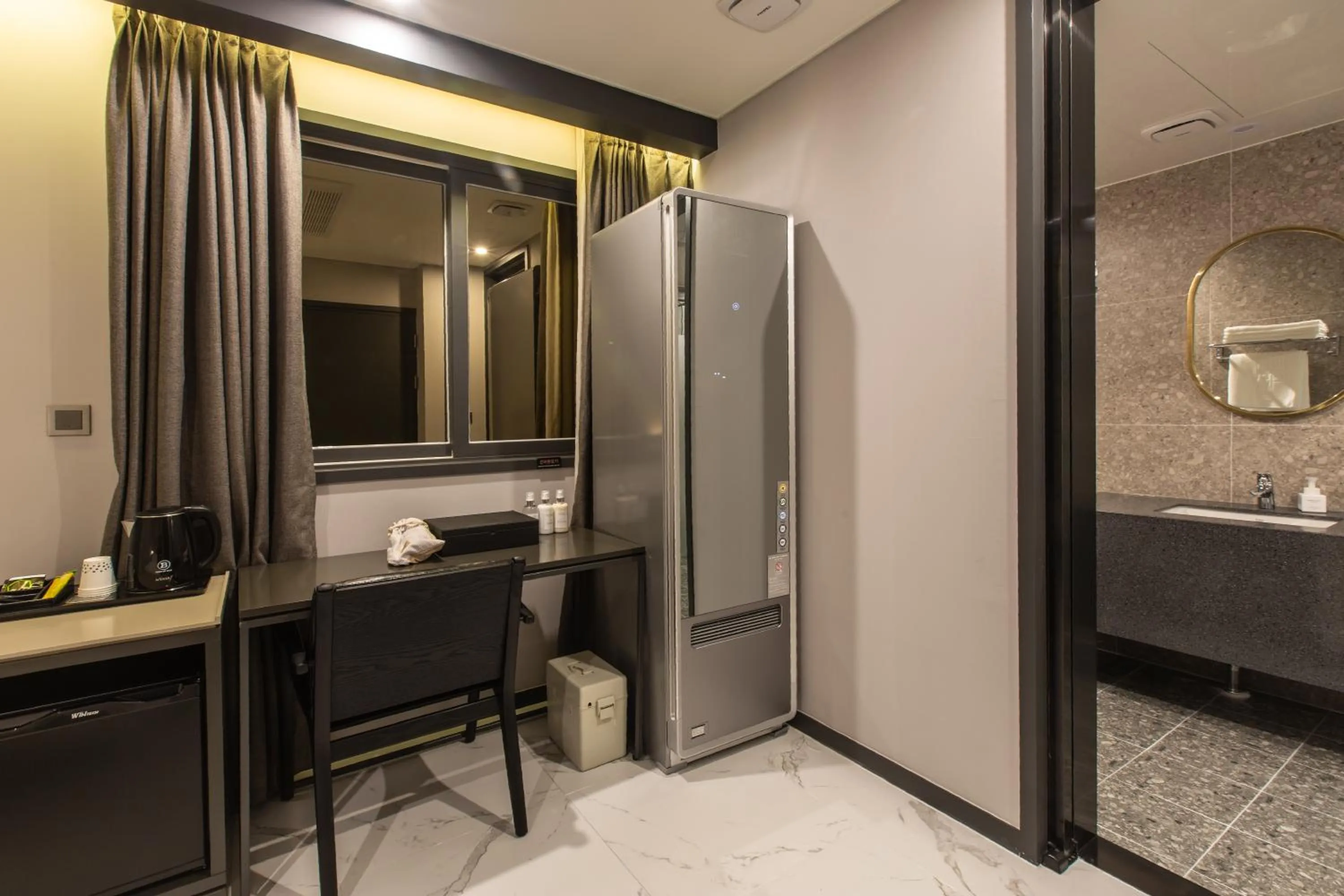 Brown Dot Gijang Yeonhwari