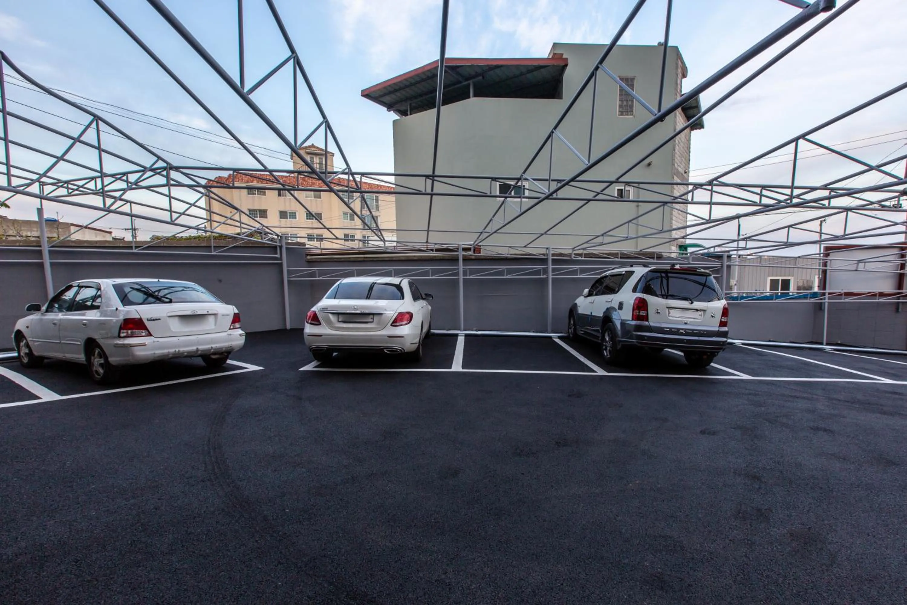 Parking in Brown Dot Gijang Yeonhwari