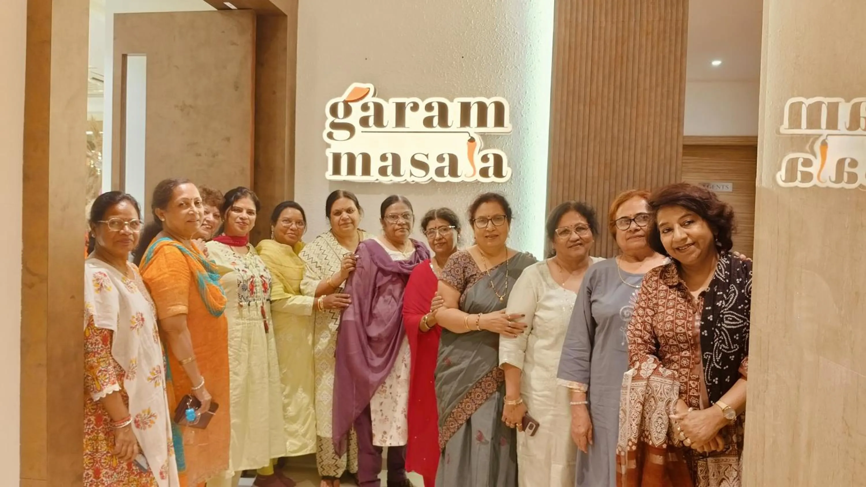 Restaurant/places to eat in HOTEL AMORA - Rajnandgaon