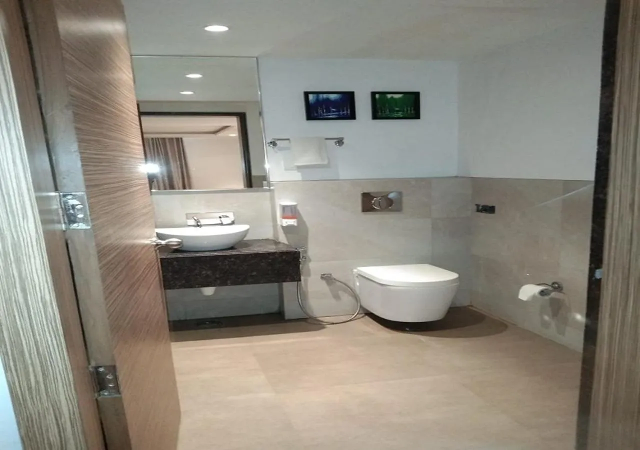 Bathroom in HOTEL AMORA - Rajnandgaon