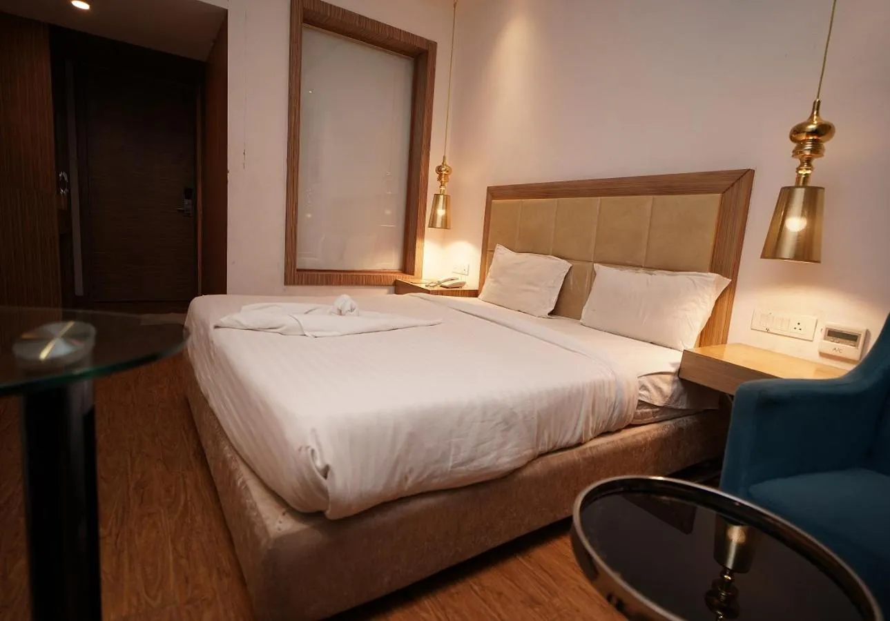 Bed in HOTEL AMORA - Rajnandgaon