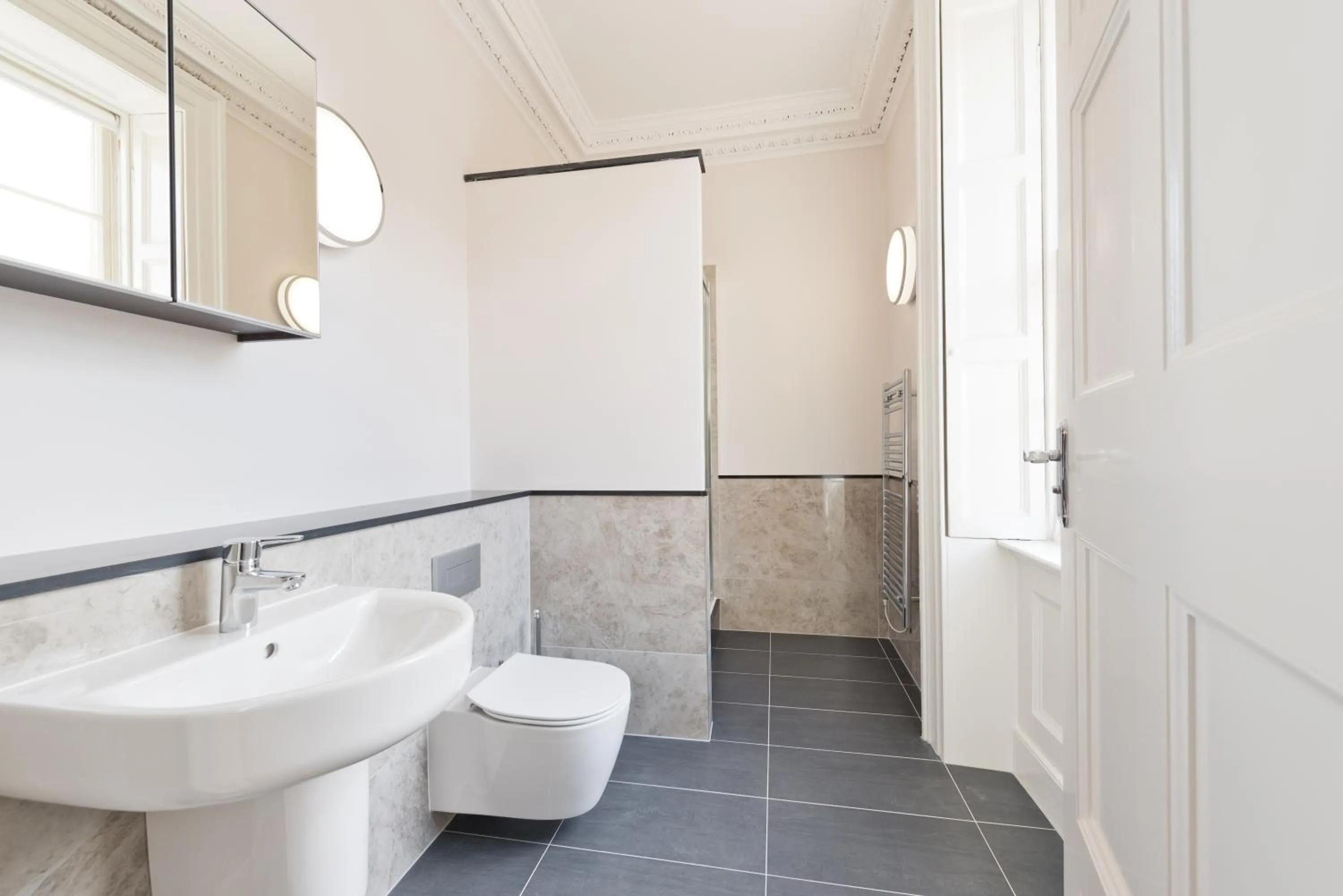 Henrietta Suites City Centre