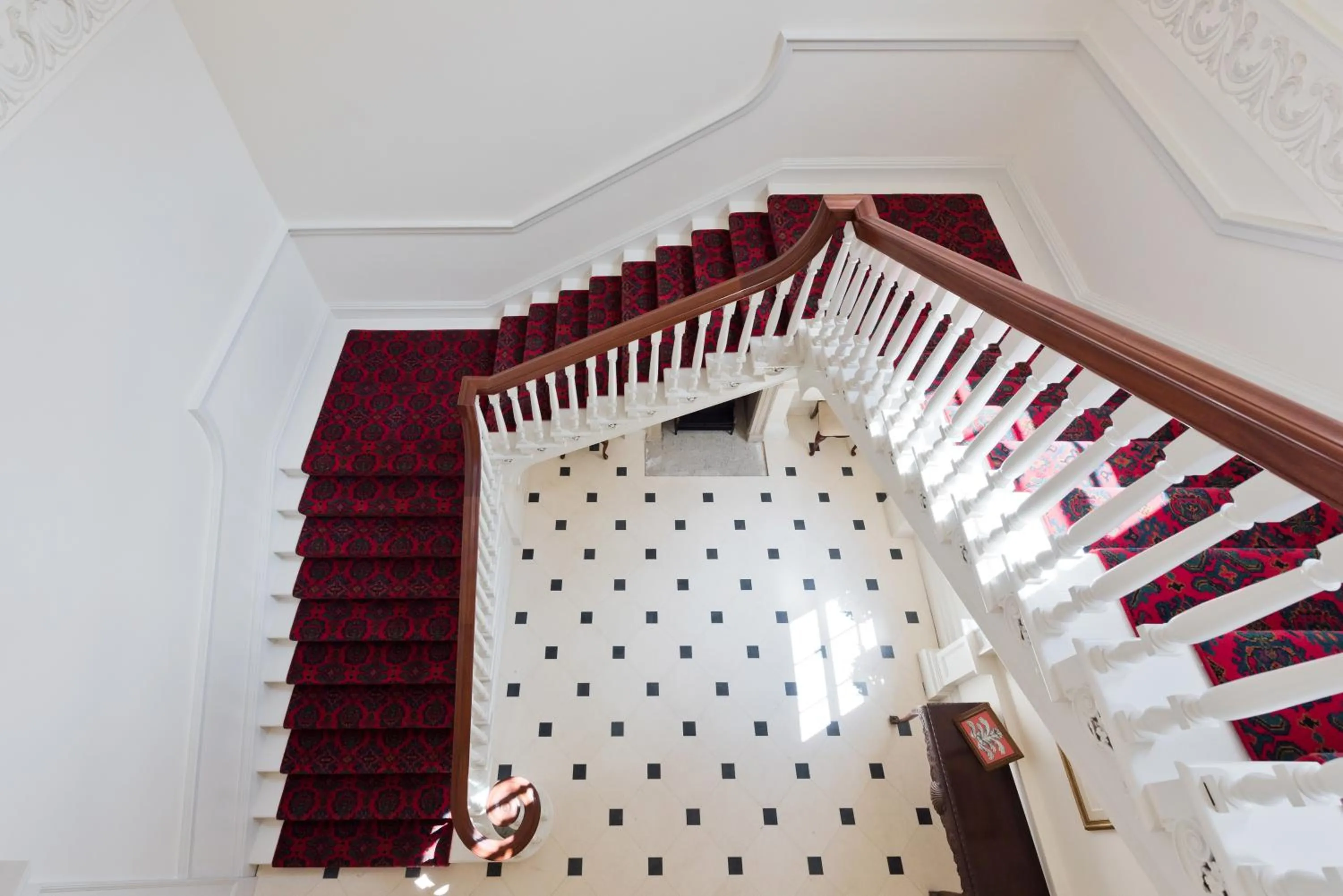 Henrietta Suites City Centre