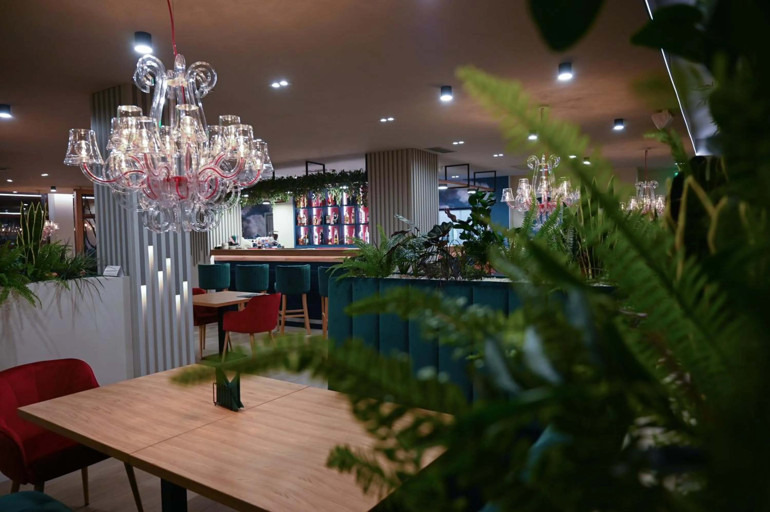 Restaurant/places to eat in Hotel Xemar