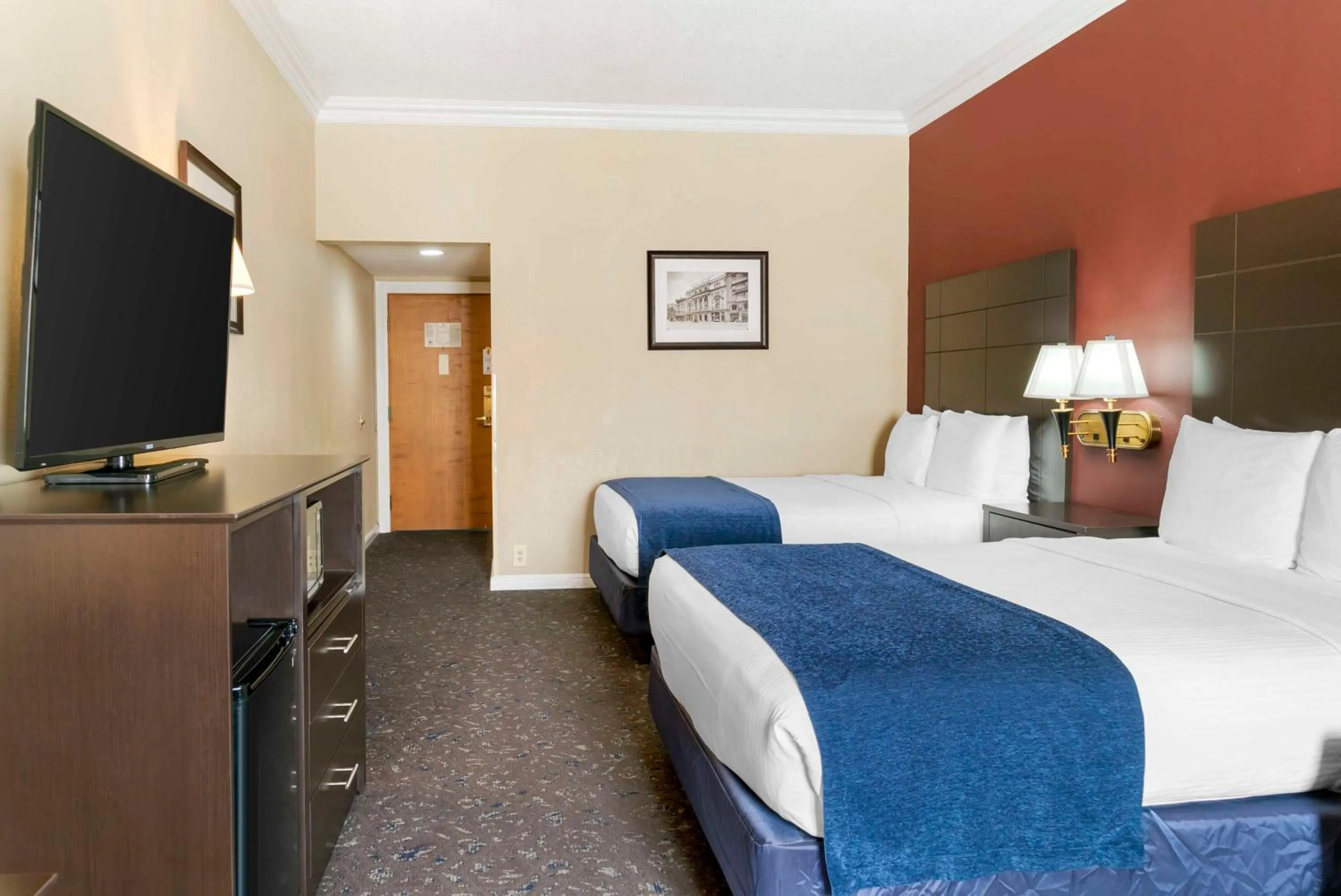Bedroom, Bed in Best Western Greenfield Inn