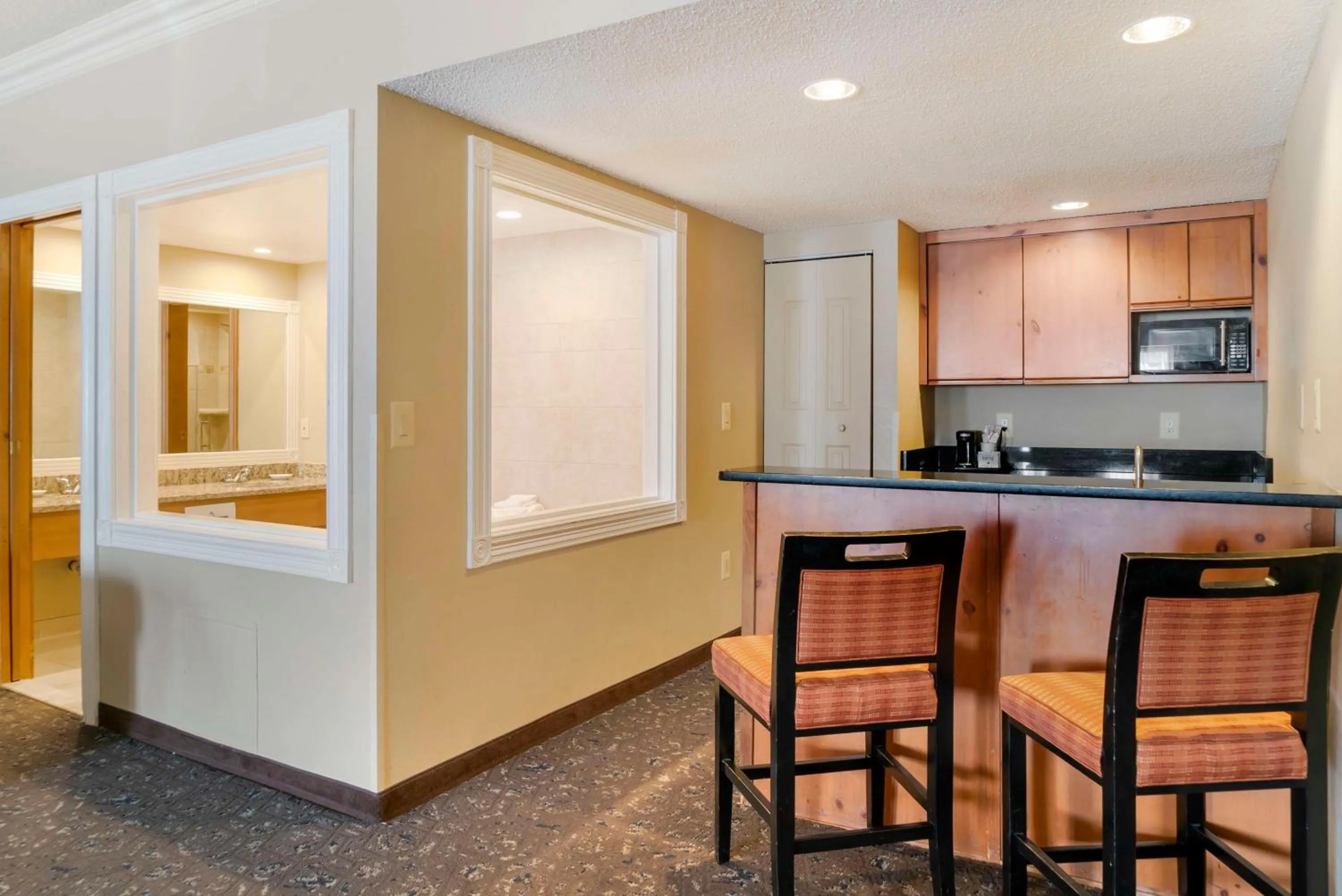 Bedroom in Best Western Greenfield Inn