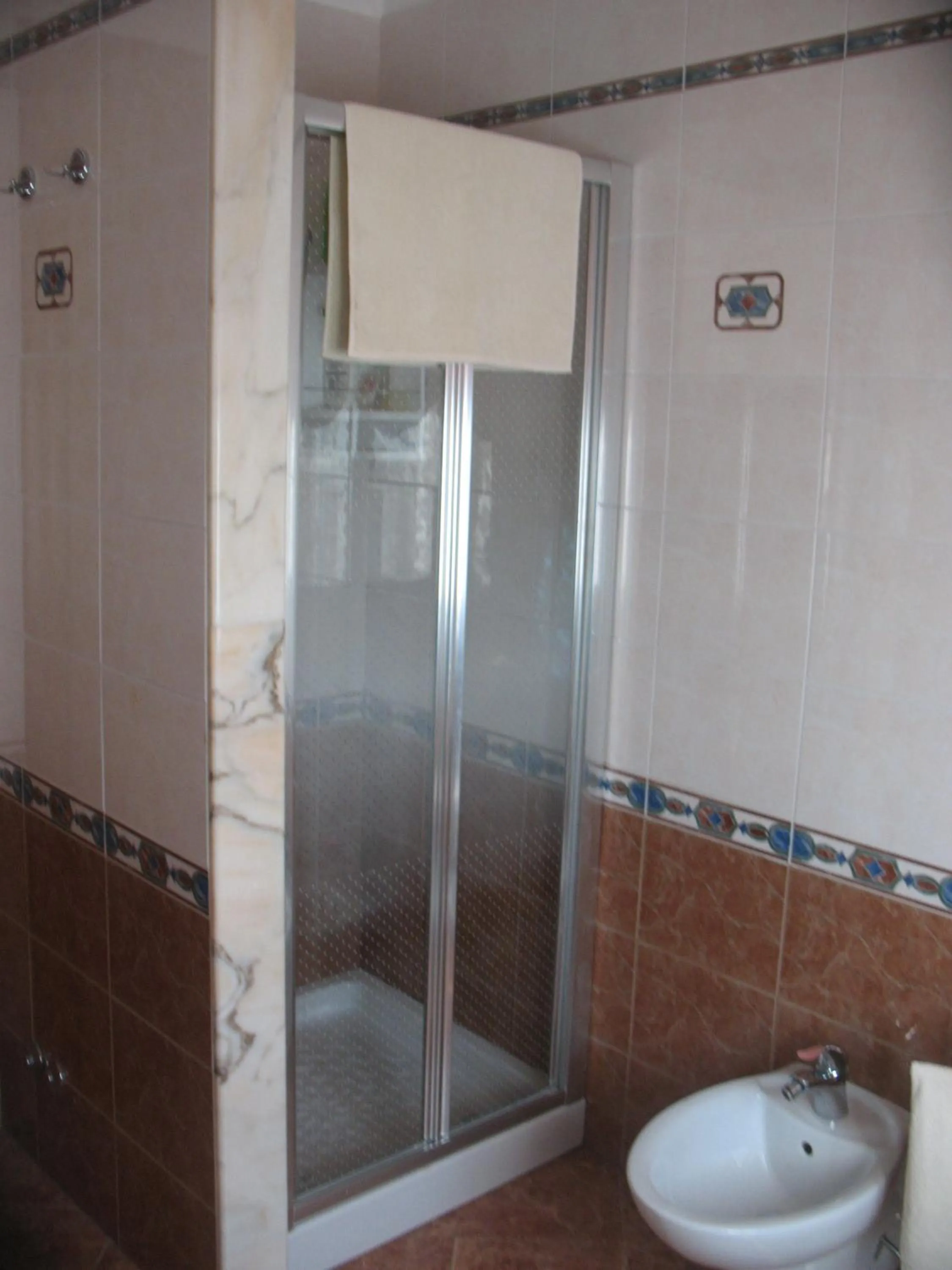 Shower in B&B Villa Maria