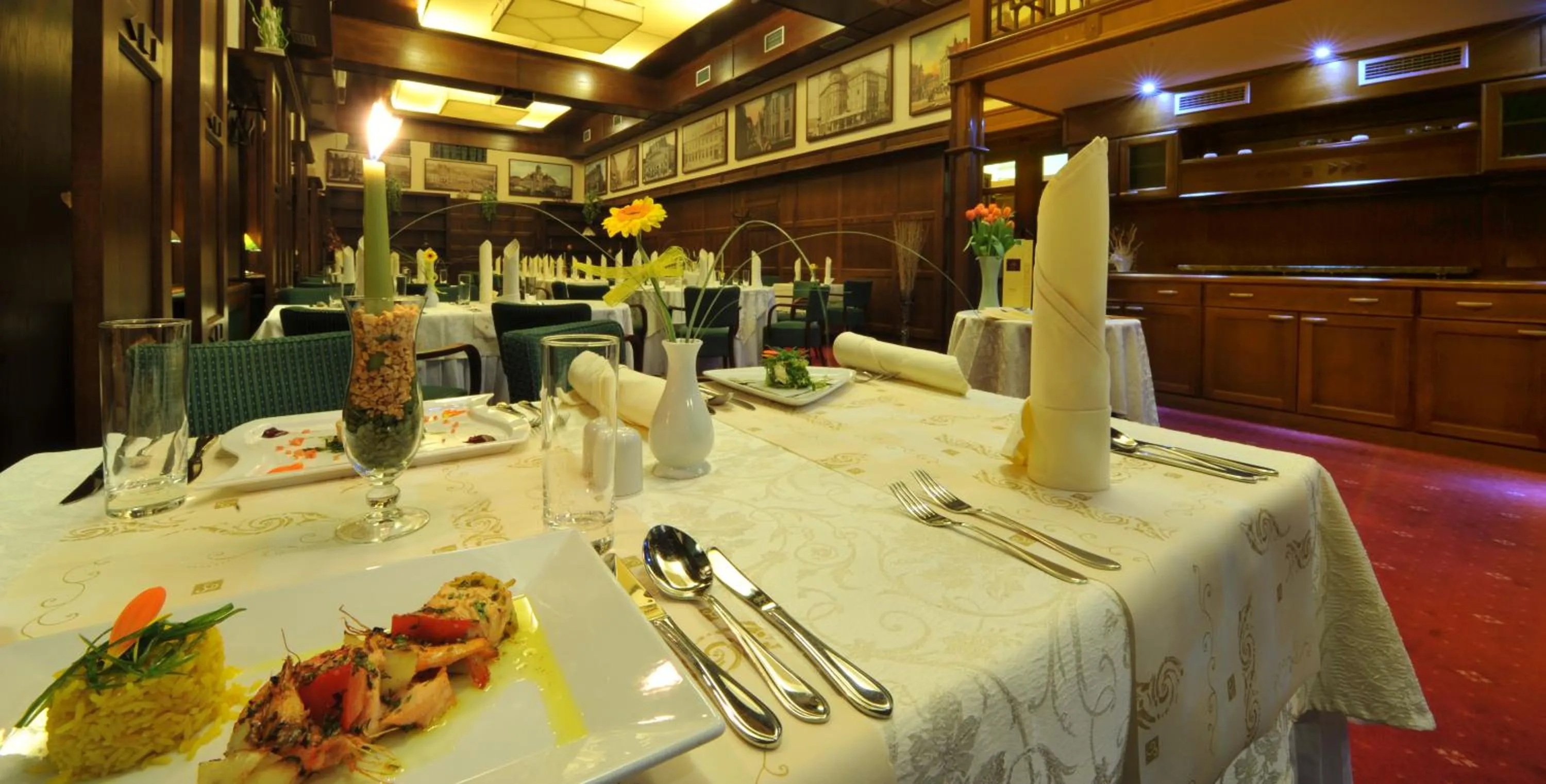 Restaurant/places to eat in Brioni Suites