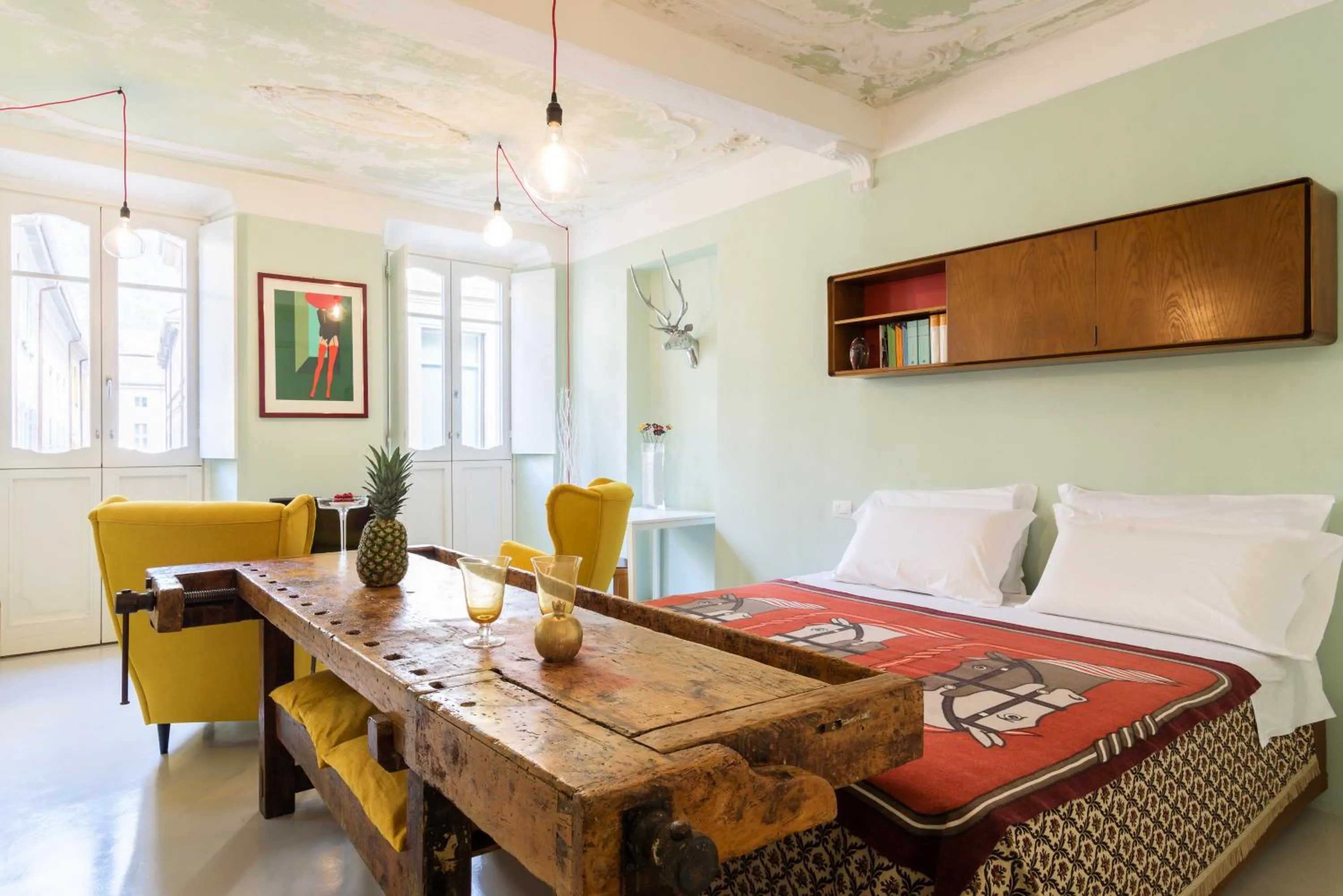 Duomo Luxury Suite - by MyHomeInComo