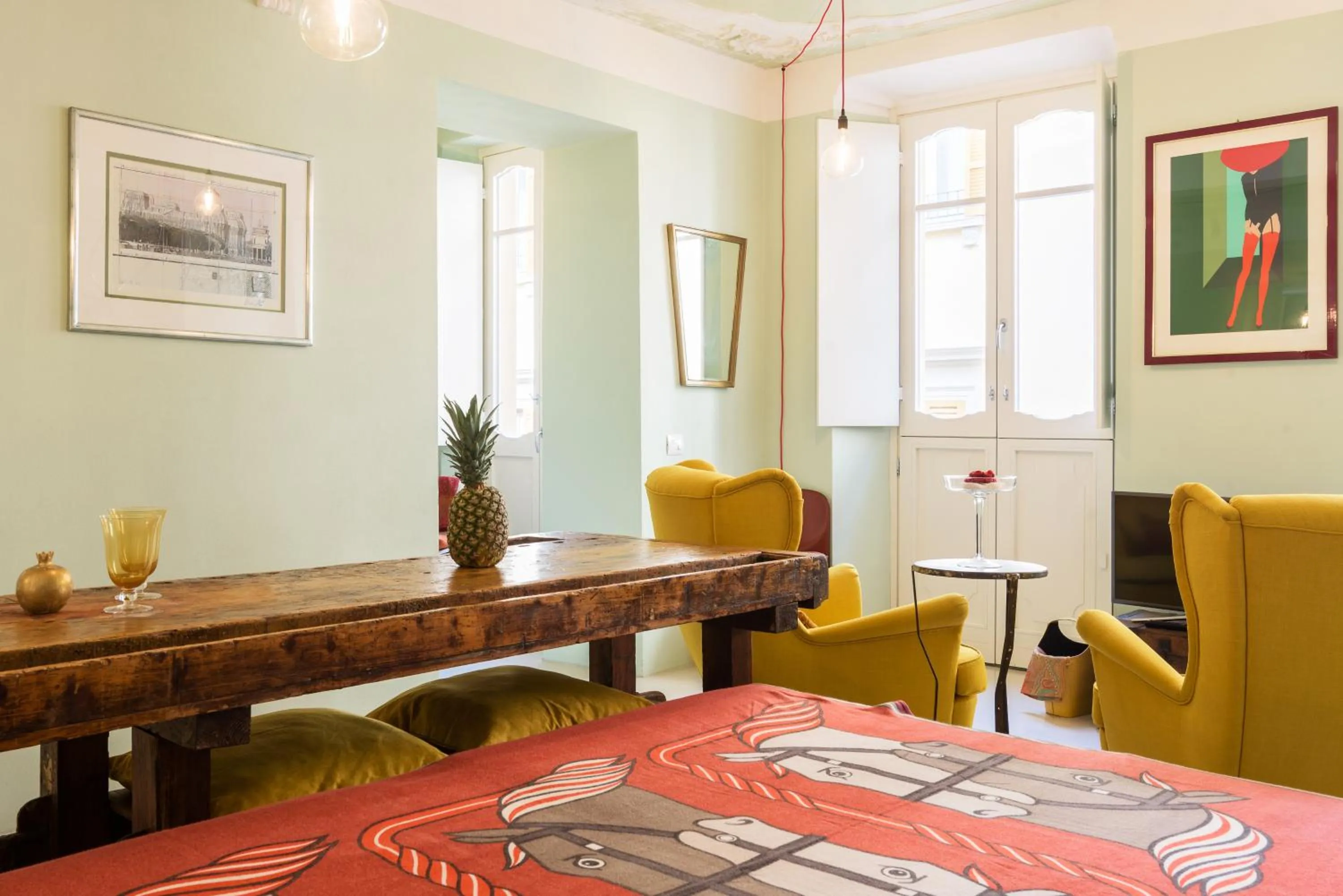 Duomo Luxury Suite - by MyHomeInComo