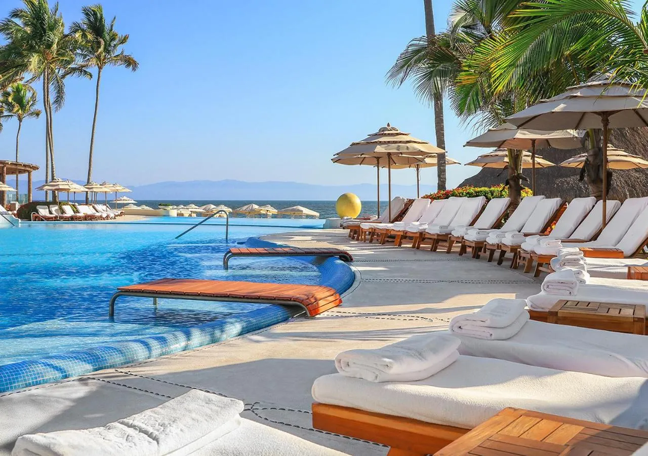 Swimming pool in Grand Velas Riviera Nayarit-All Inclusive