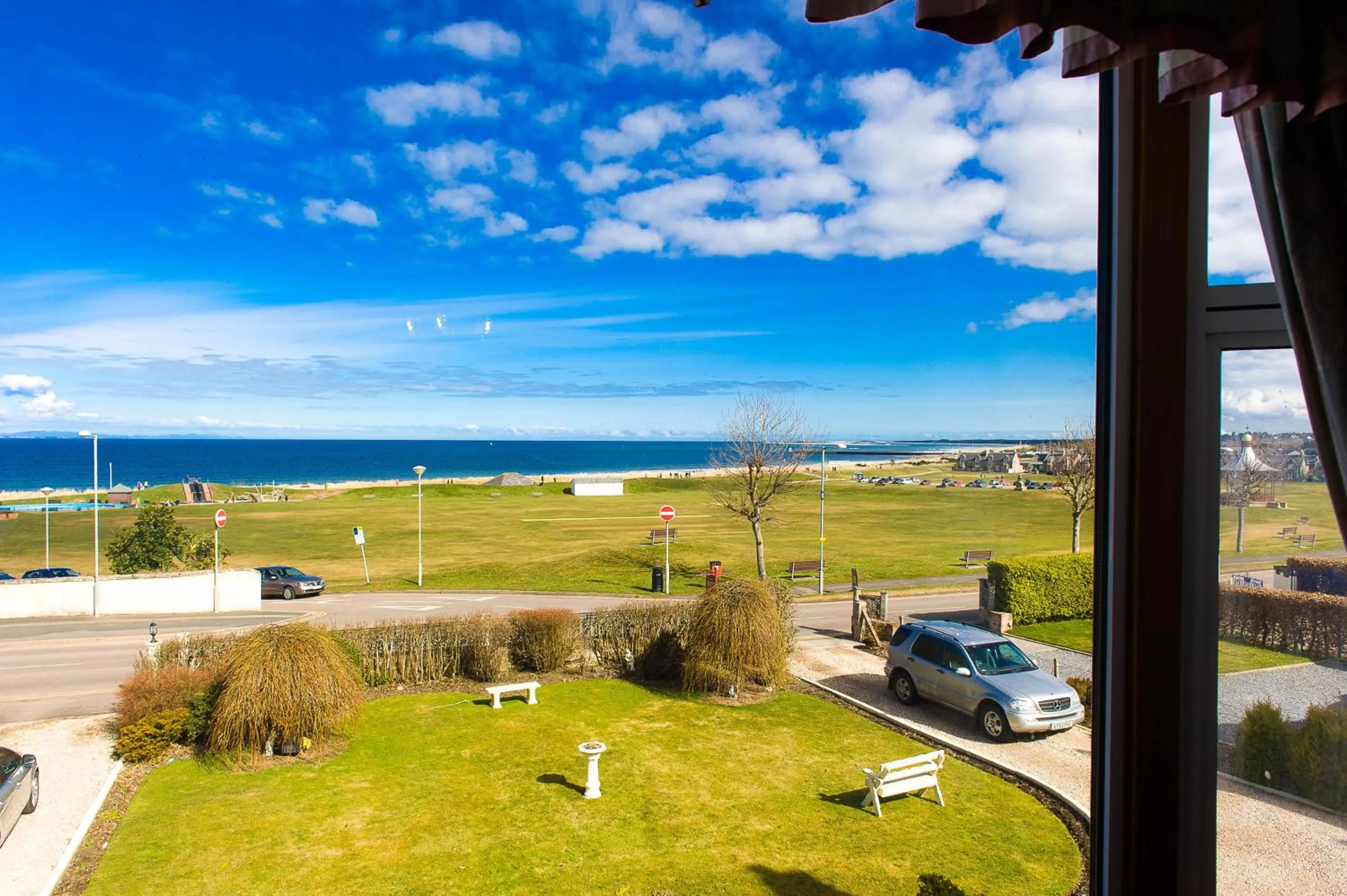 Beach in "Stunning Sea-Views" at Wetherby Nairn