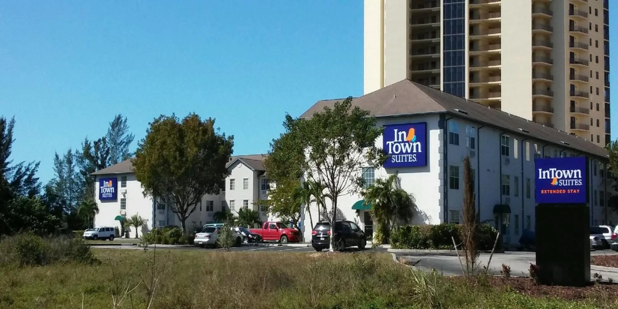 Facade/entrance in InTown Suites Extended Stay Fort Myers FL