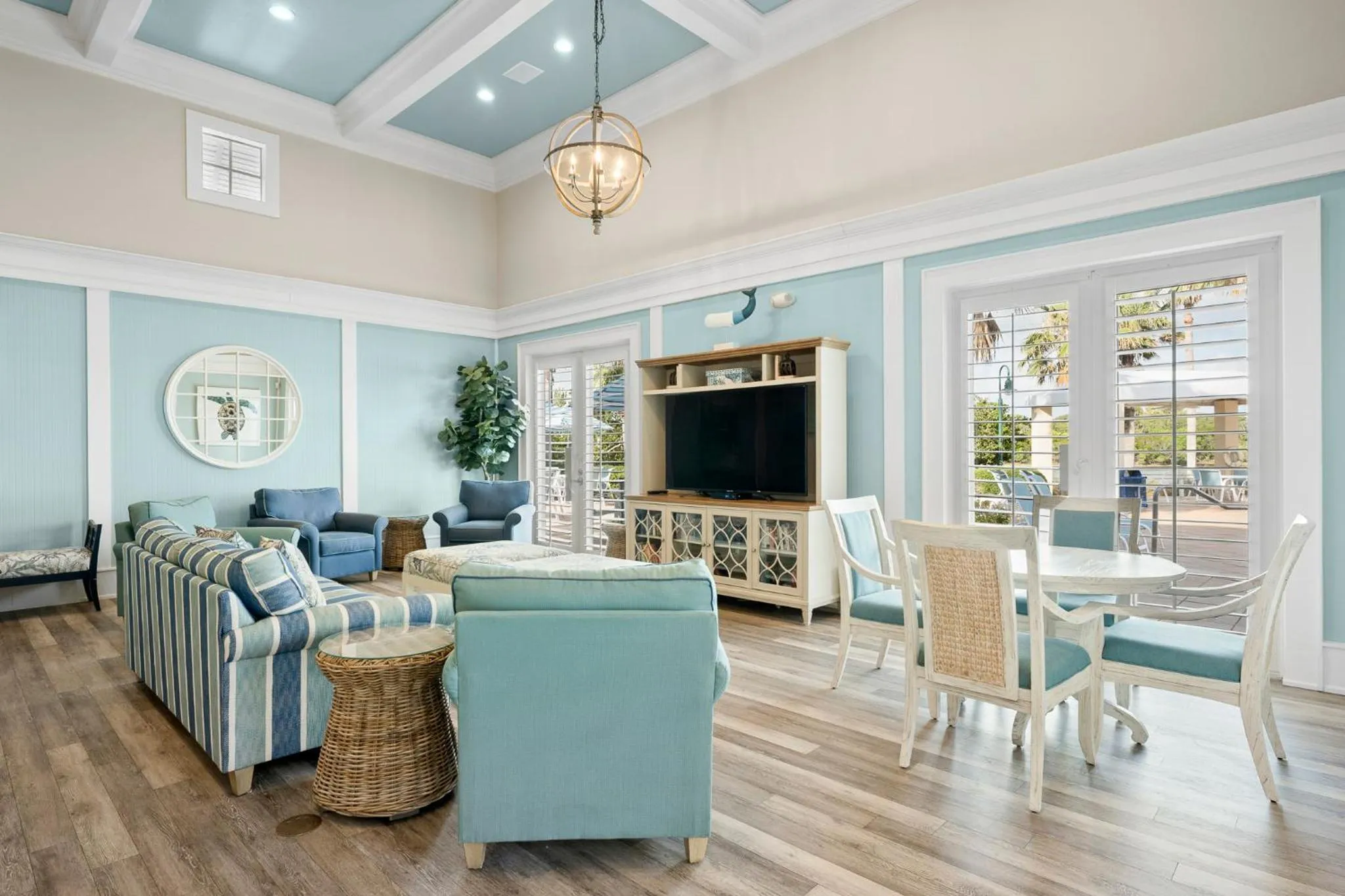 Property building in 832 Cinnamon Beach