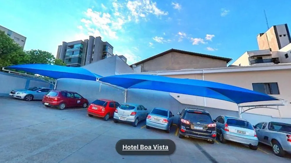 Parking in Hotel Boa Vista by Carlton
