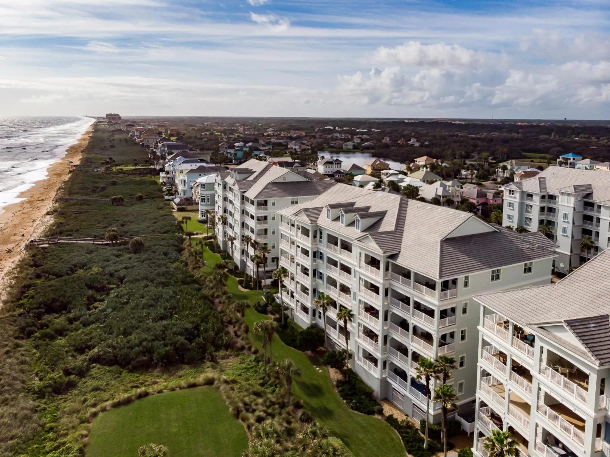Property building in 1061 Cinnamon Beach