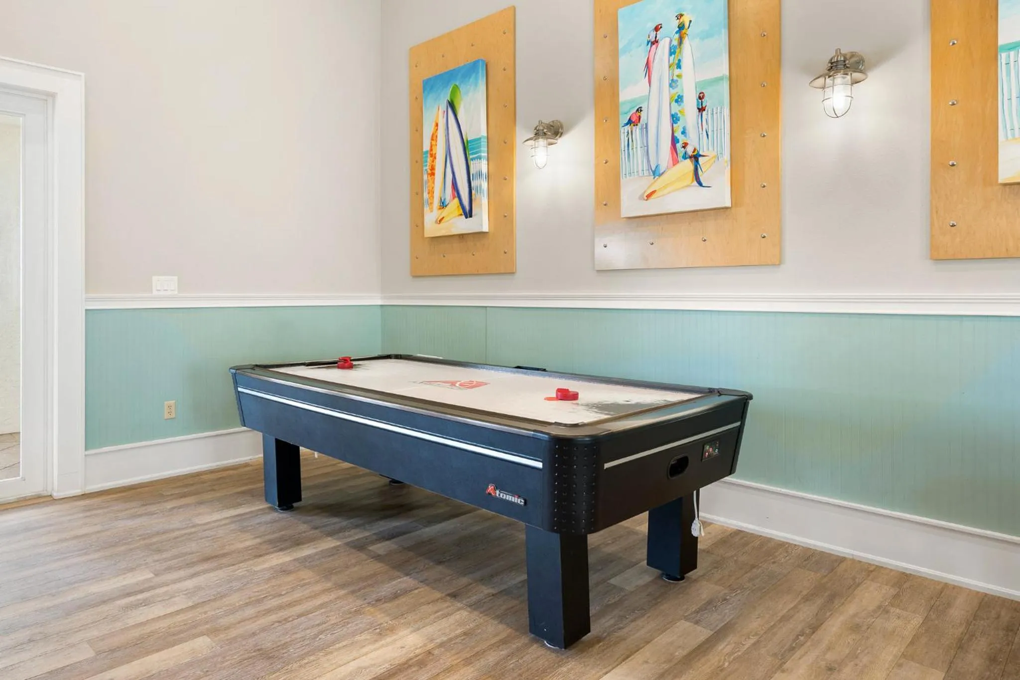 Property building in 734 Cinnamon Beach