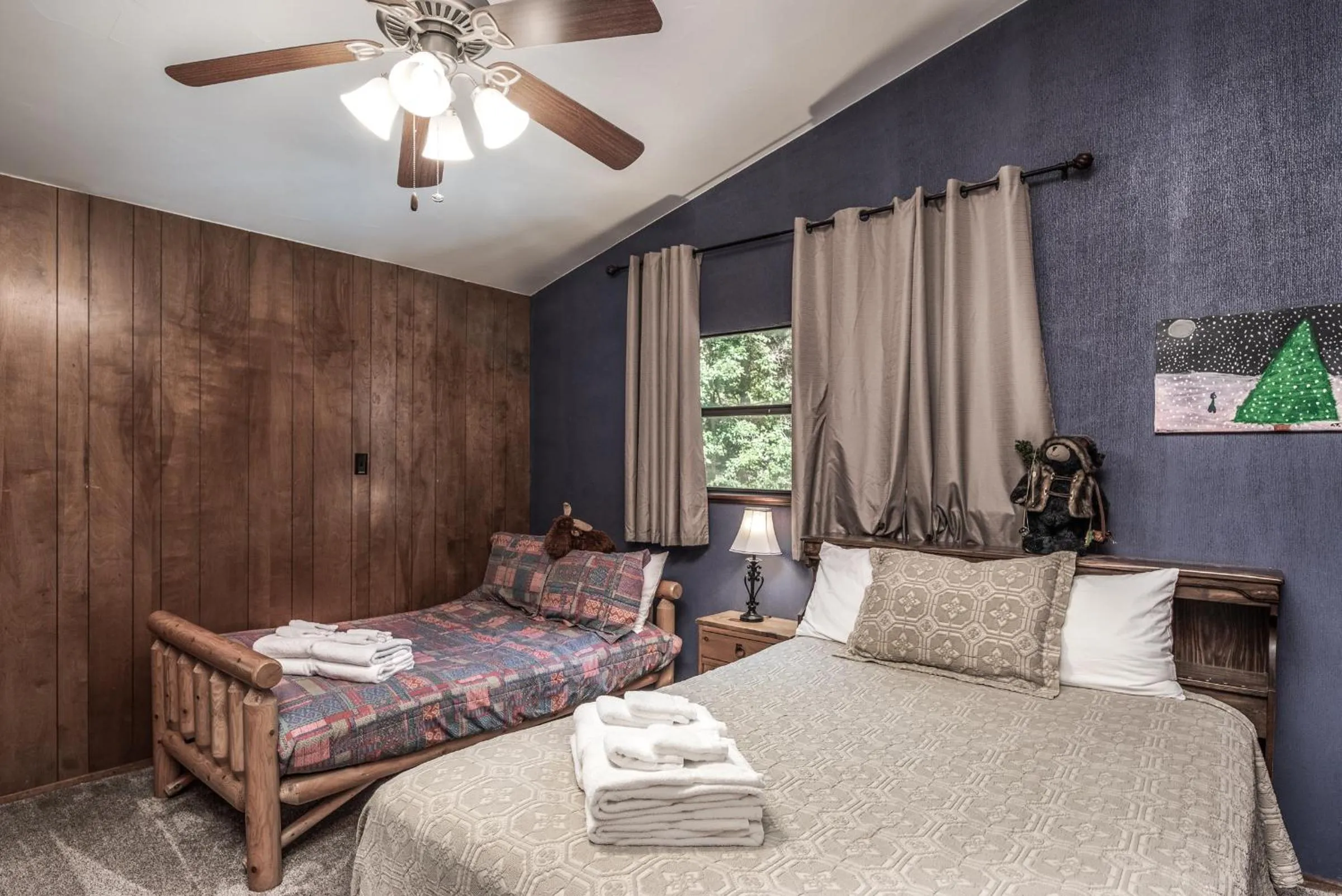 Bedroom, Bed in Tis Holiday Haus