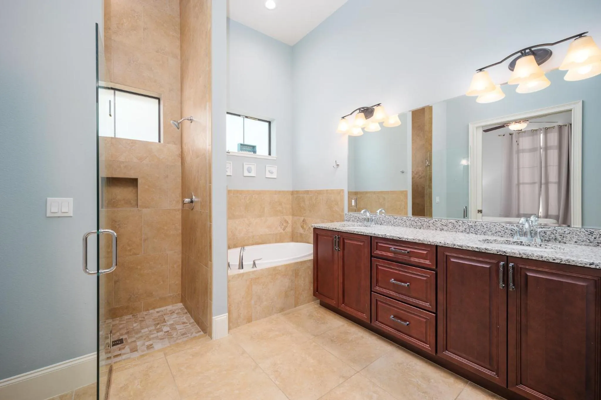 Kitchen or kitchenette in Cinnamon Beach Nautilus