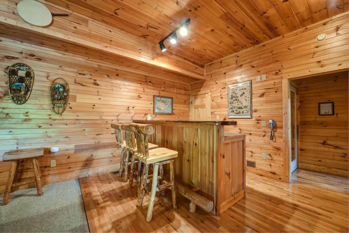 Property building in A Majestic View III