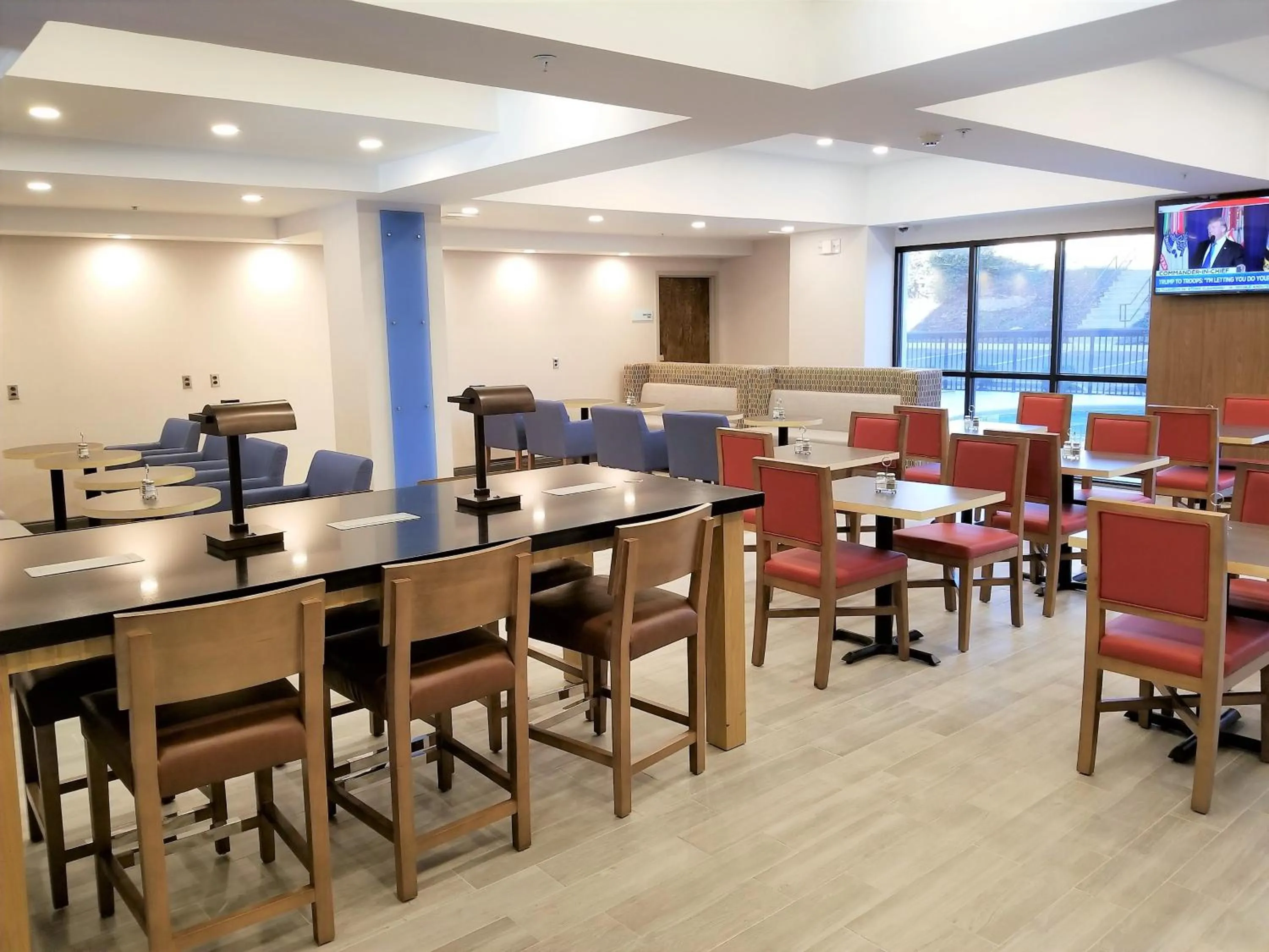 Breakfast in Holiday Inn Express Columbia NE - Fort Jackson by IHG