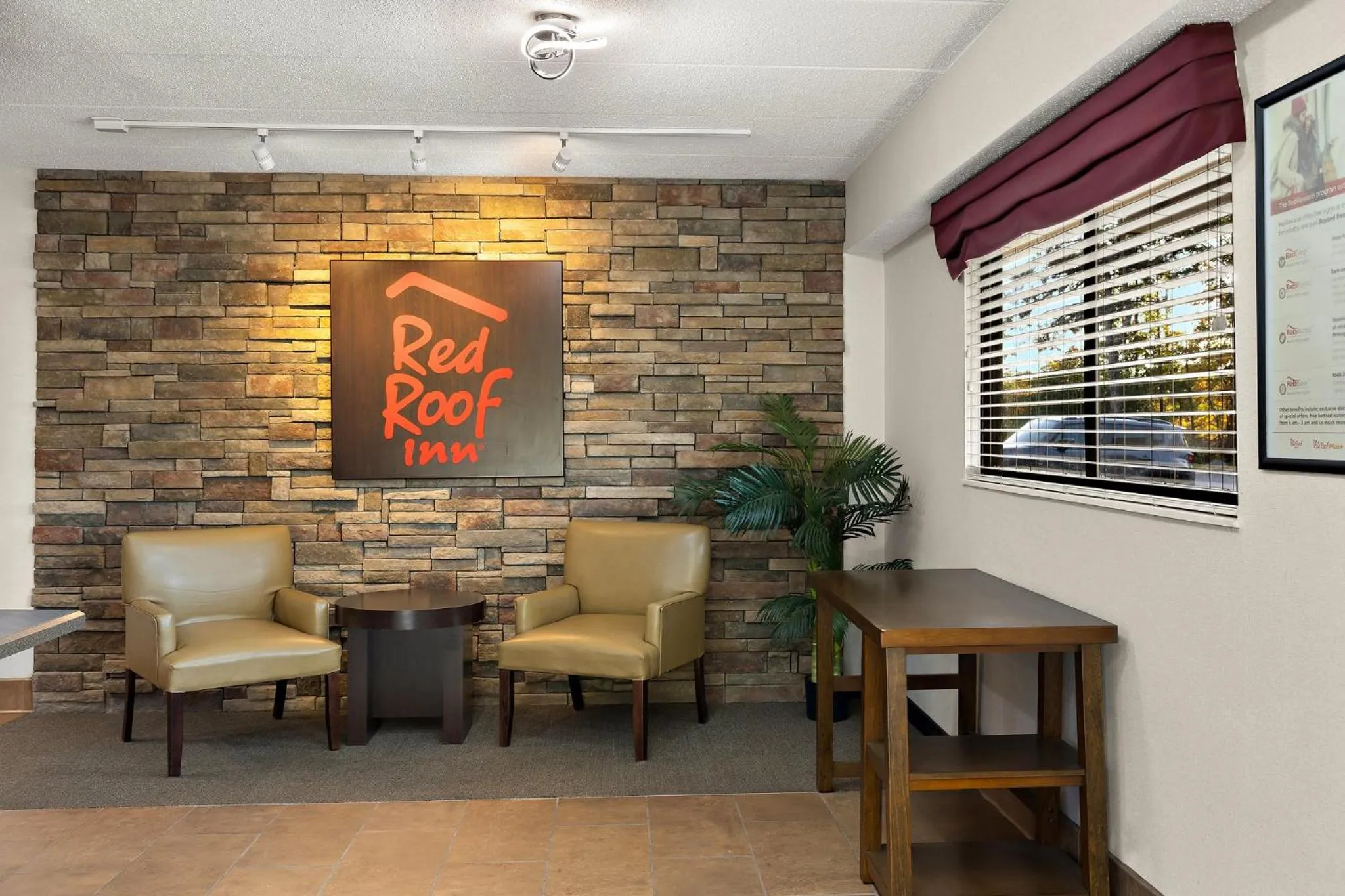 Lobby or reception in Red Roof Inn Cleveland - Westlake