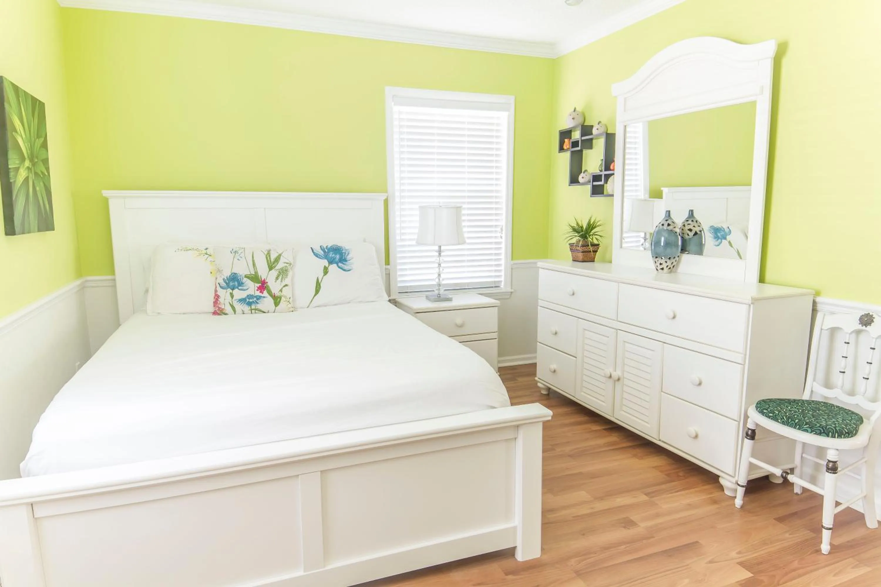 Property building, Bed in Bluefish 16 House