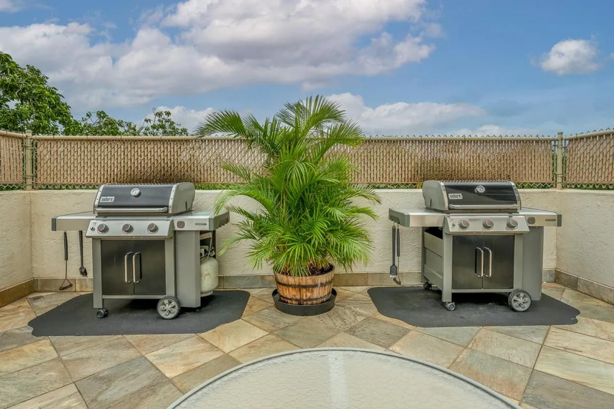 Property building in 1112ISLANDSURF312ISNCO - Island Surf 312