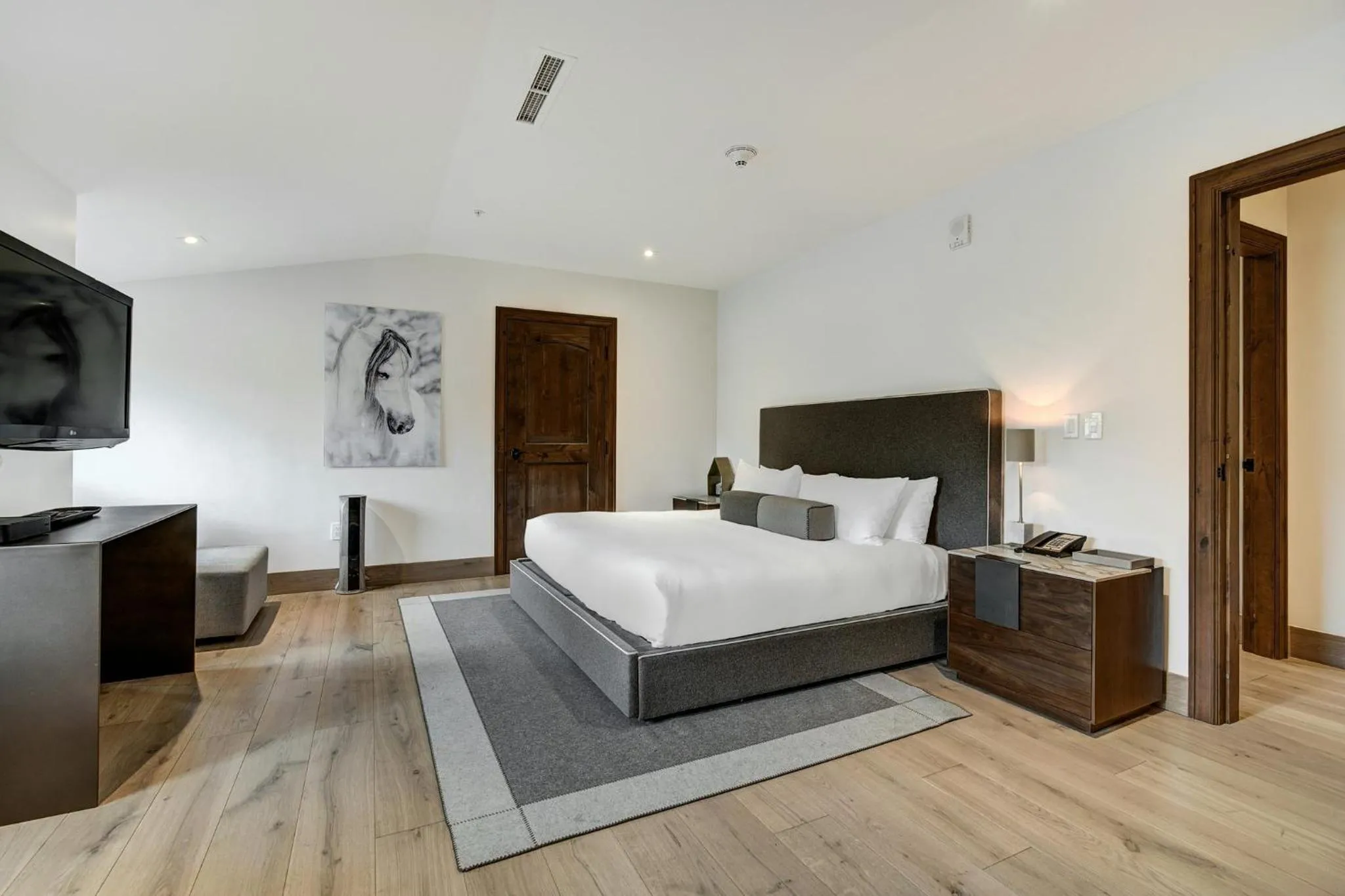 Bedroom, Bed in Legendary Lodging at the Ritz Carlton Residences Vail, A Vail Resorts Property