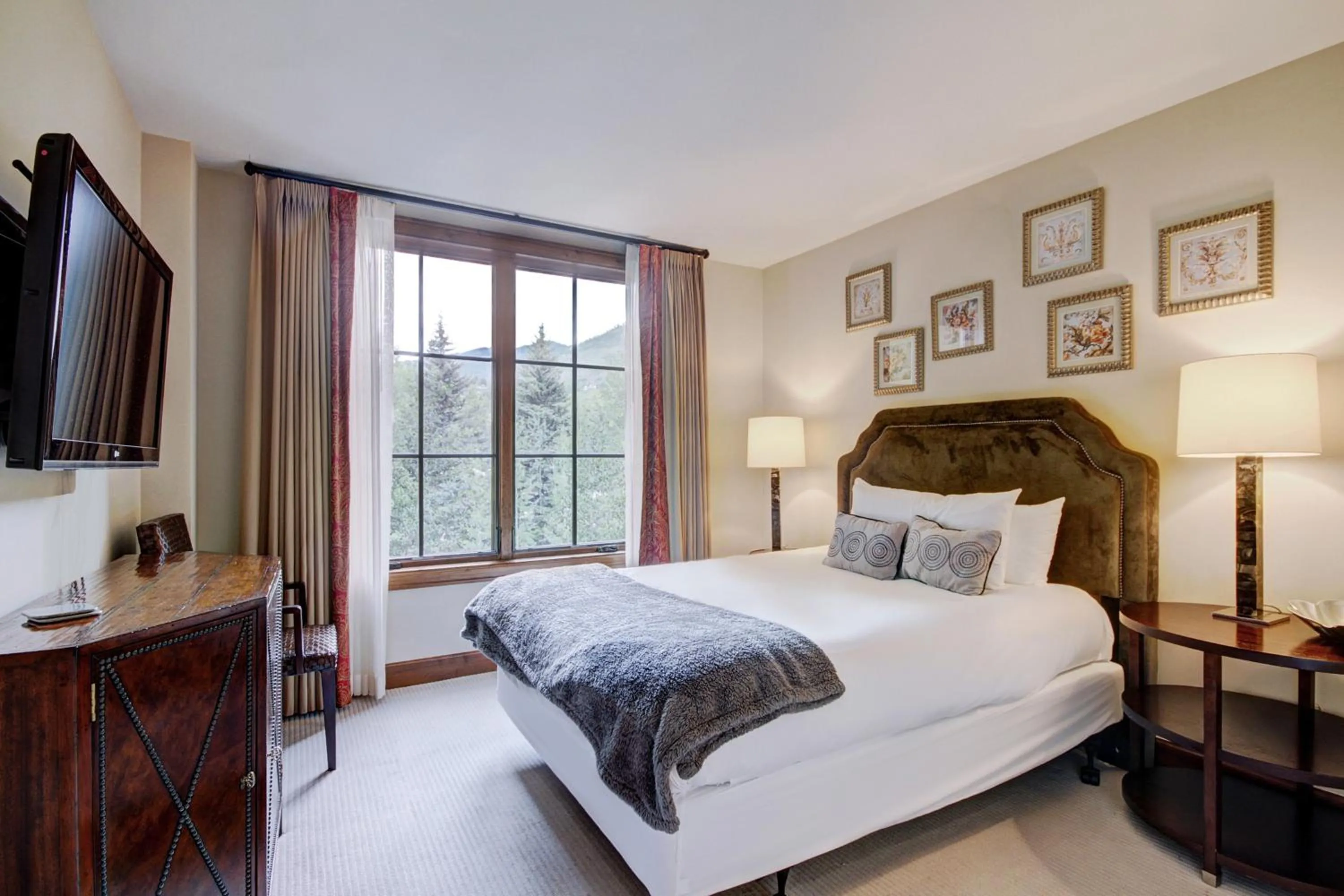 Bed in The Vail Collection at the Ritz Carlton Residences Vail