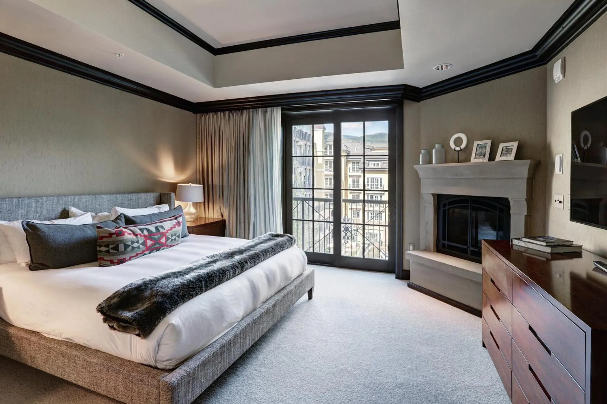 Photo of the whole room, Bed in The Vail Collection at the Ritz Carlton Residences Vail