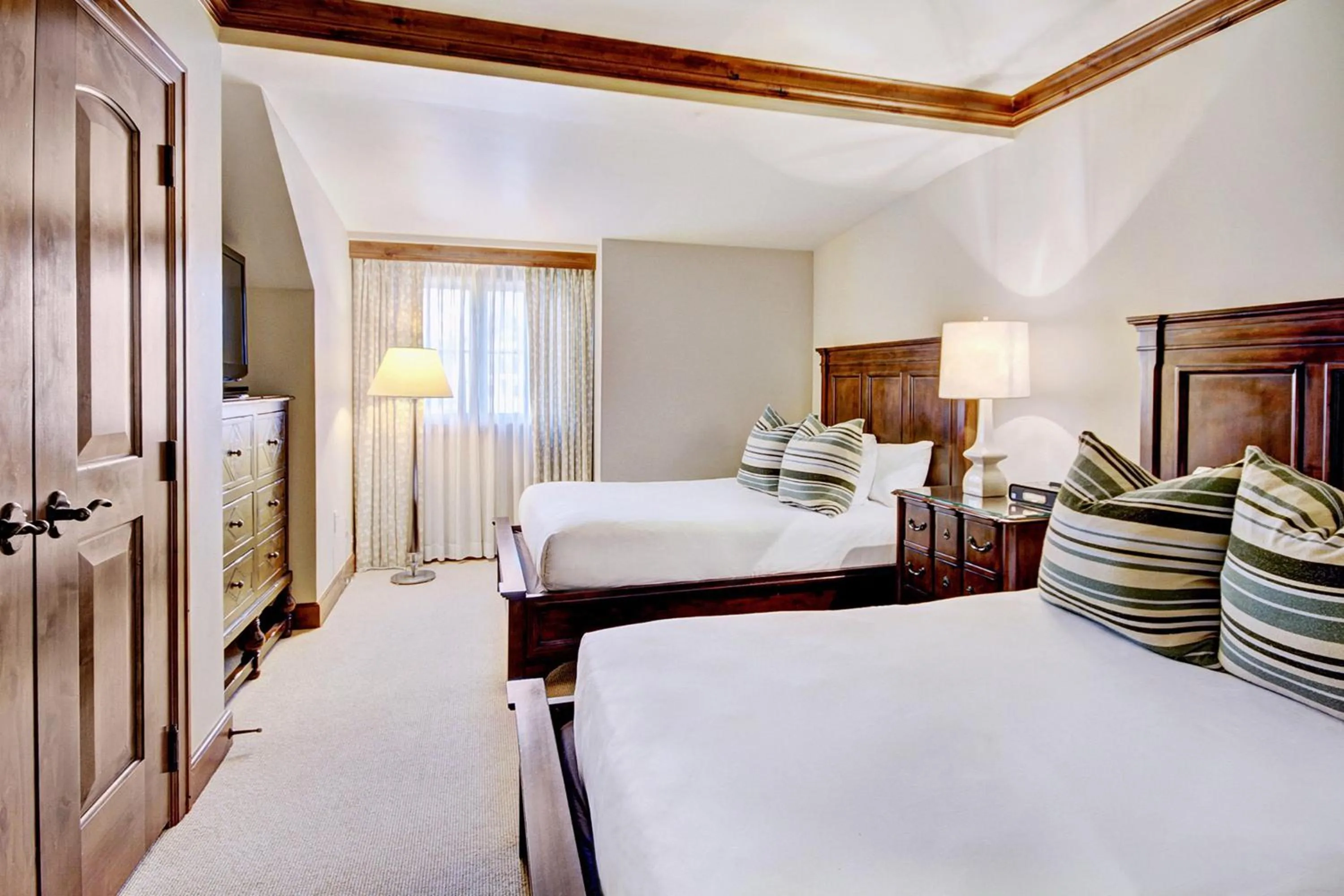Property building, Bed in The Vail Collection at the Ritz Carlton Residences Vail