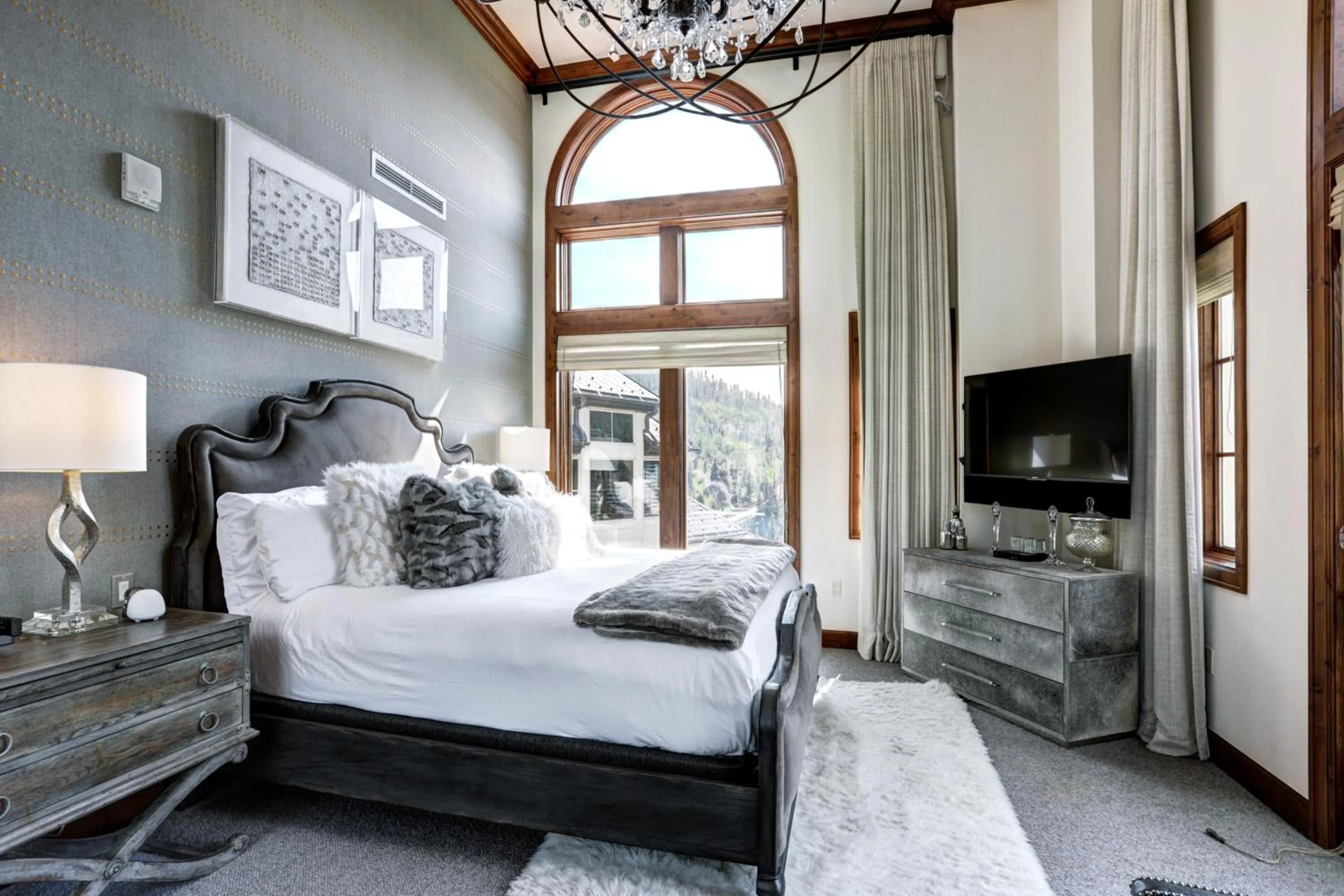 Bed in The Vail Collection at the Ritz Carlton Residences Vail
