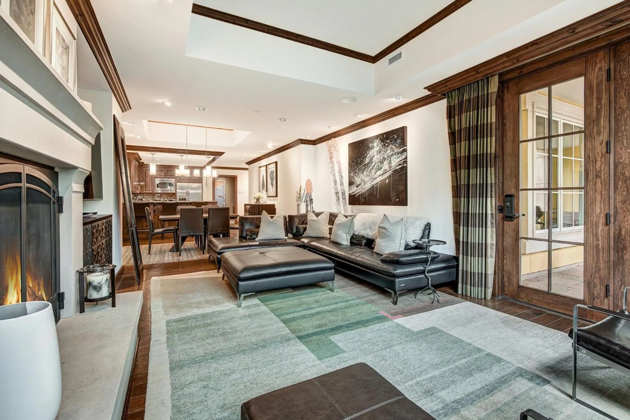 Living room in Legendary Lodging at the Ritz Carlton Residences Vail, A Vail Resorts Property