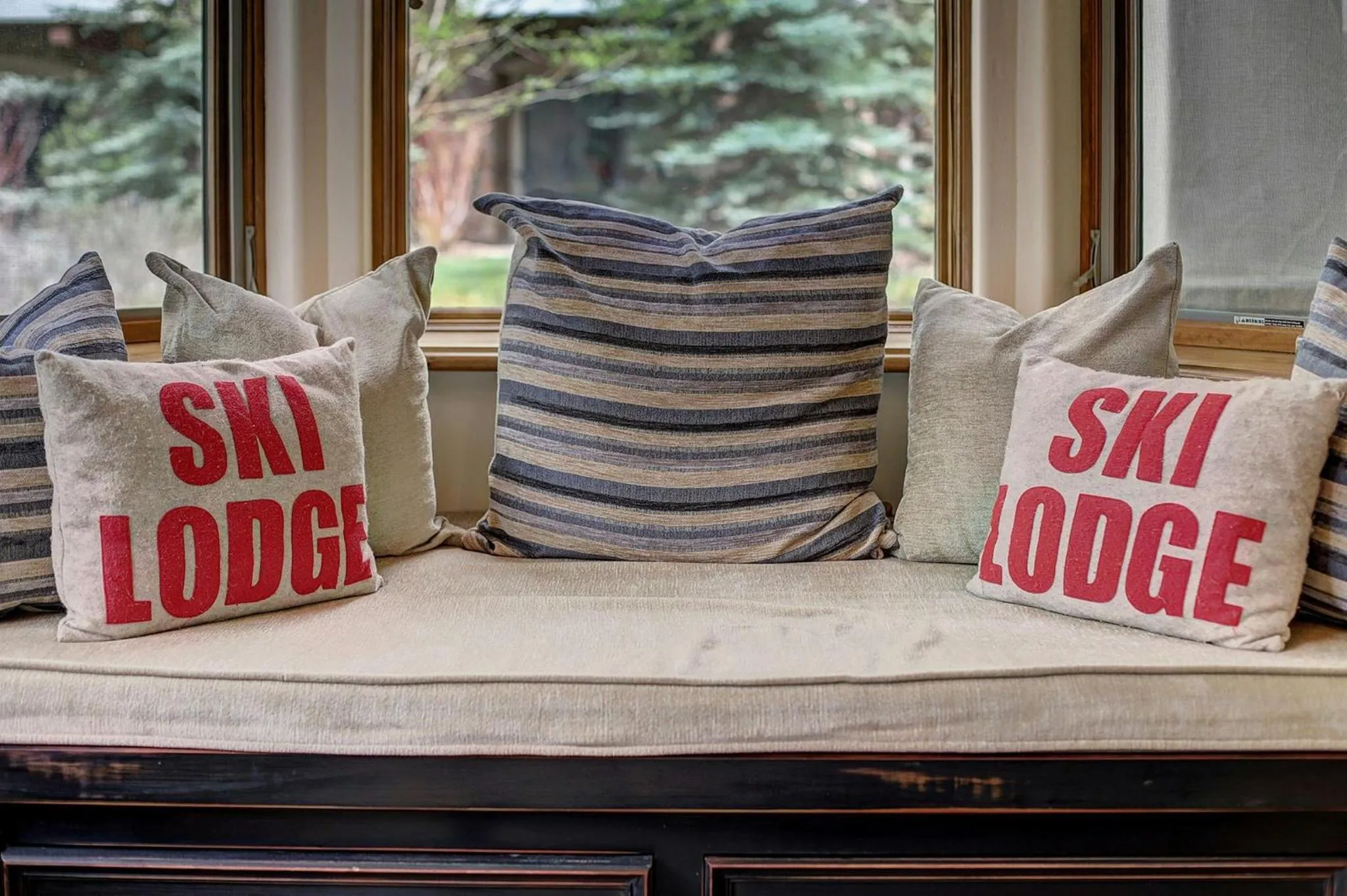 Living room in Legendary Lodging at the Ritz Carlton Residences Vail, A Vail Resorts Property