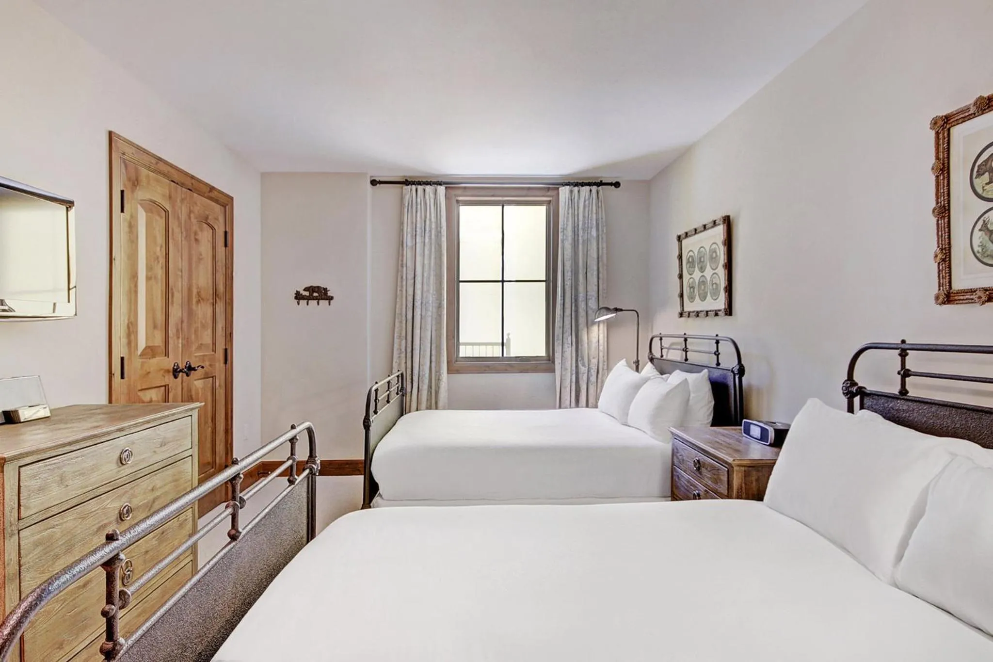 Photo of the whole room, Bed in The Vail Collection at the Ritz Carlton Residences Vail