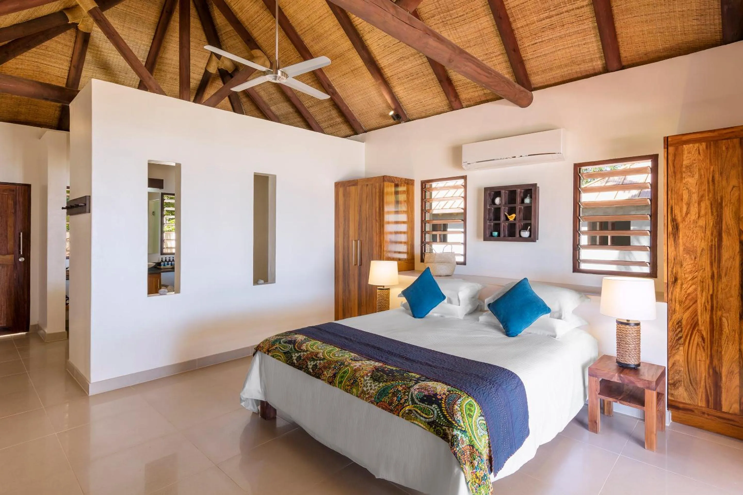 Bed in Eratap Beach Resort