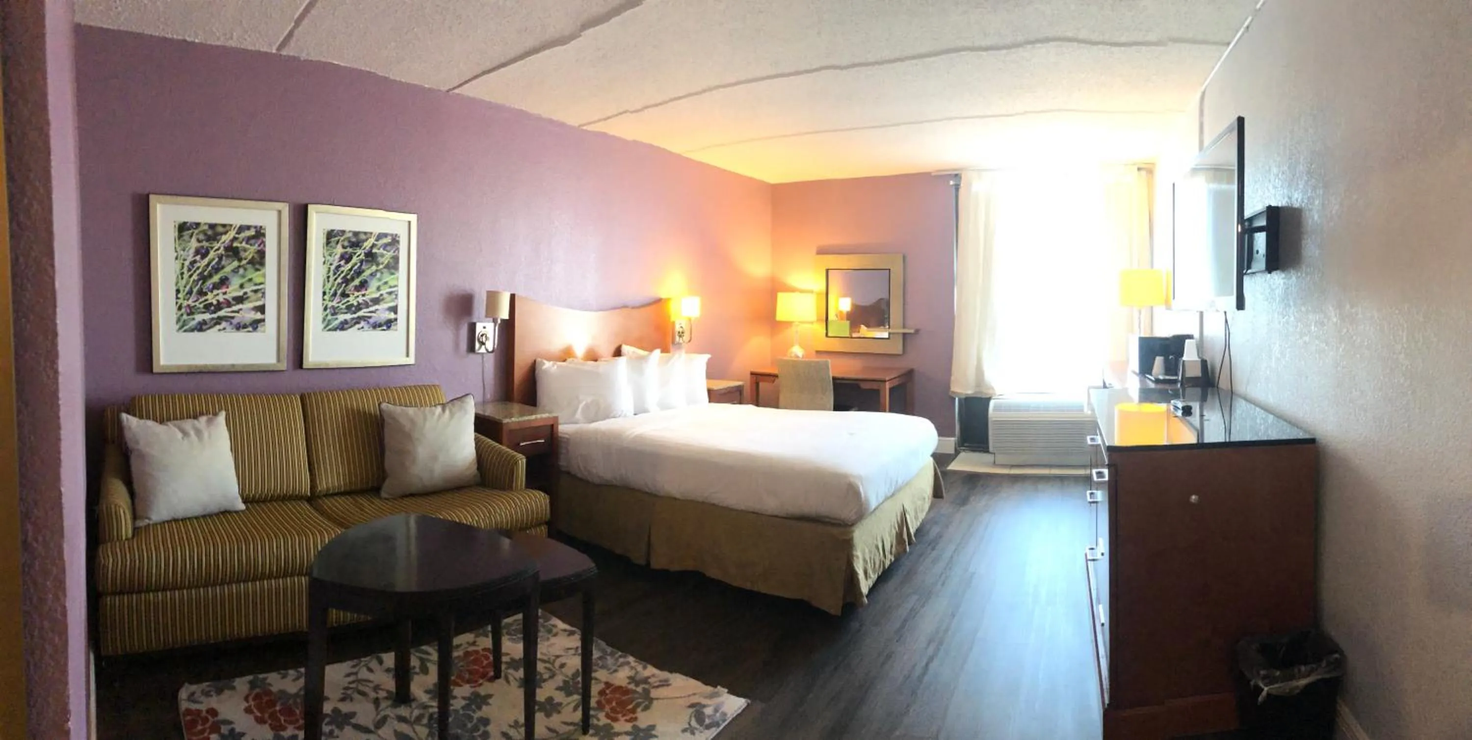 Bed in The Grand Hotel Spindletop