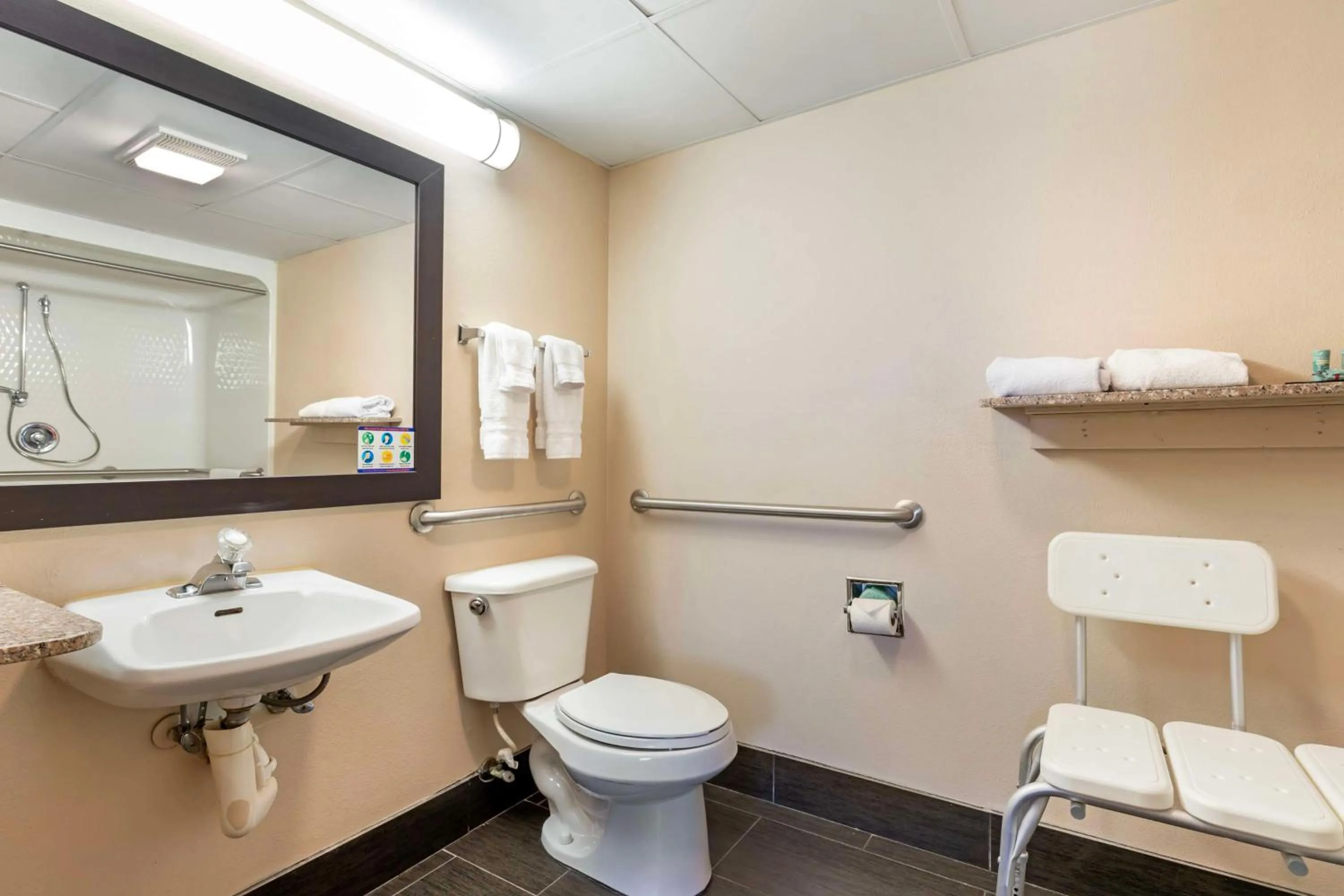 Bathroom in Best Western Van Buren Inn