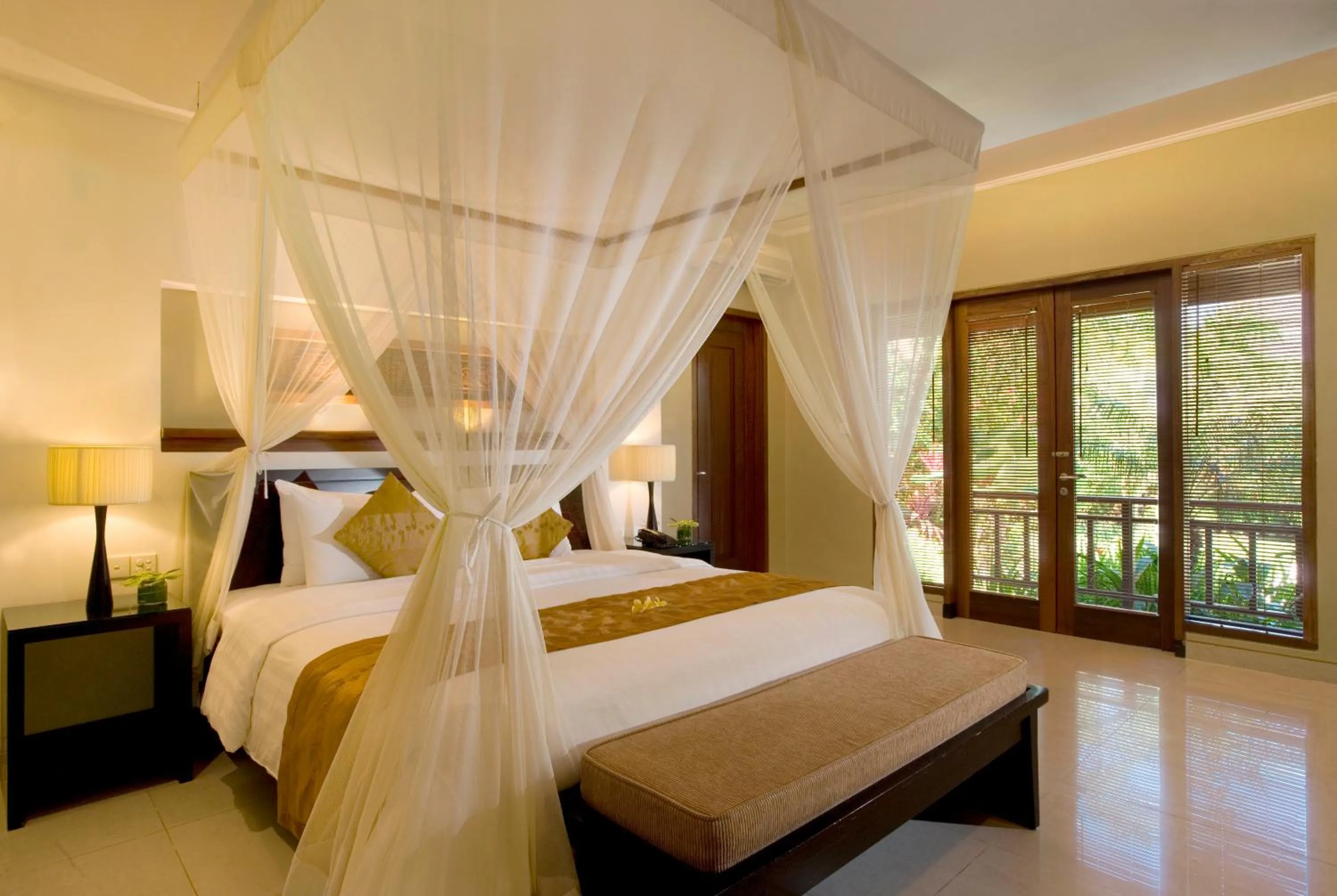 Bed in The Kunja Villa-Hotel