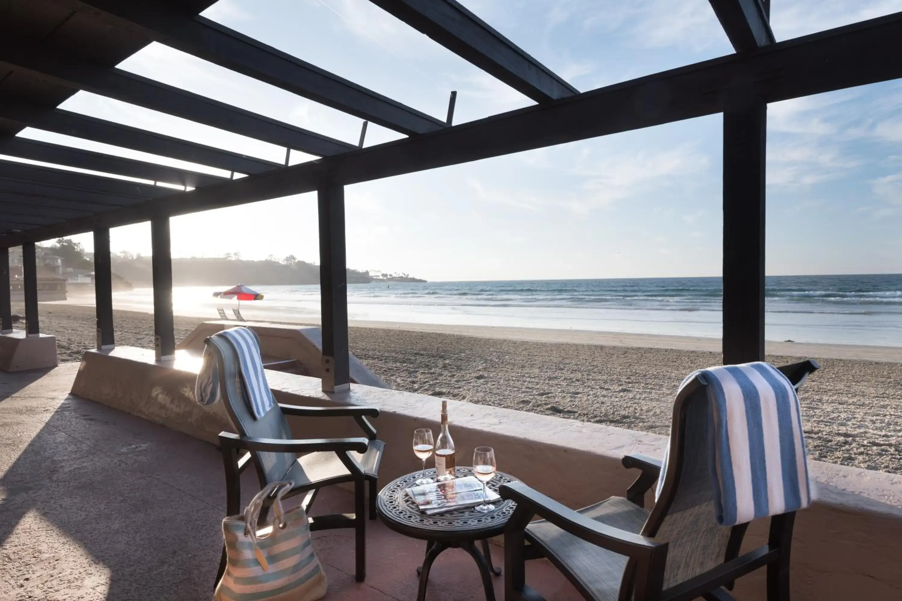 Two-Bedroom Suite in La Jolla Beach & Tennis Club Two-Bedroom Suite in La Jolla Beach & Tennis Club