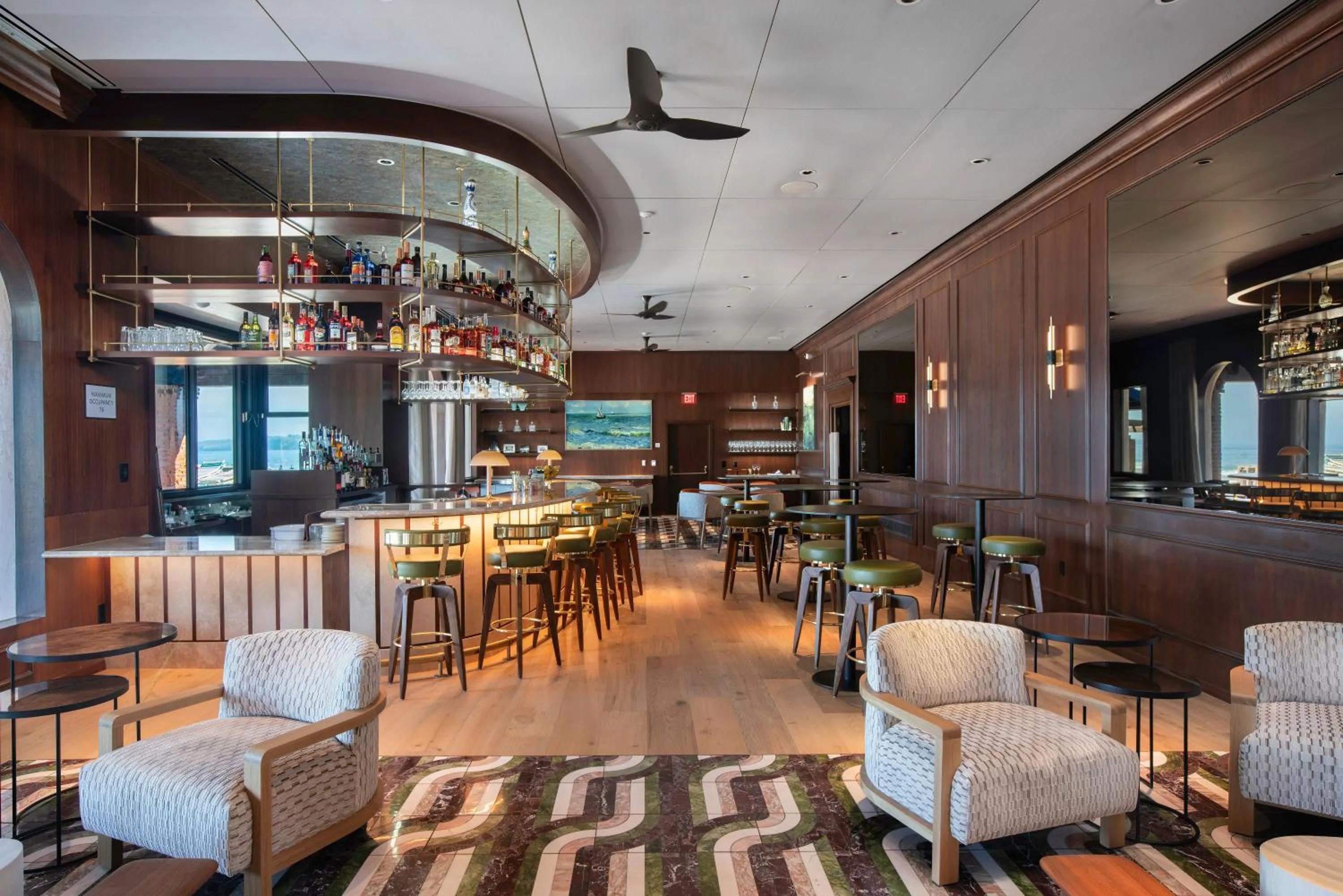 Restaurant/places to eat in La Jolla Beach & Tennis Club