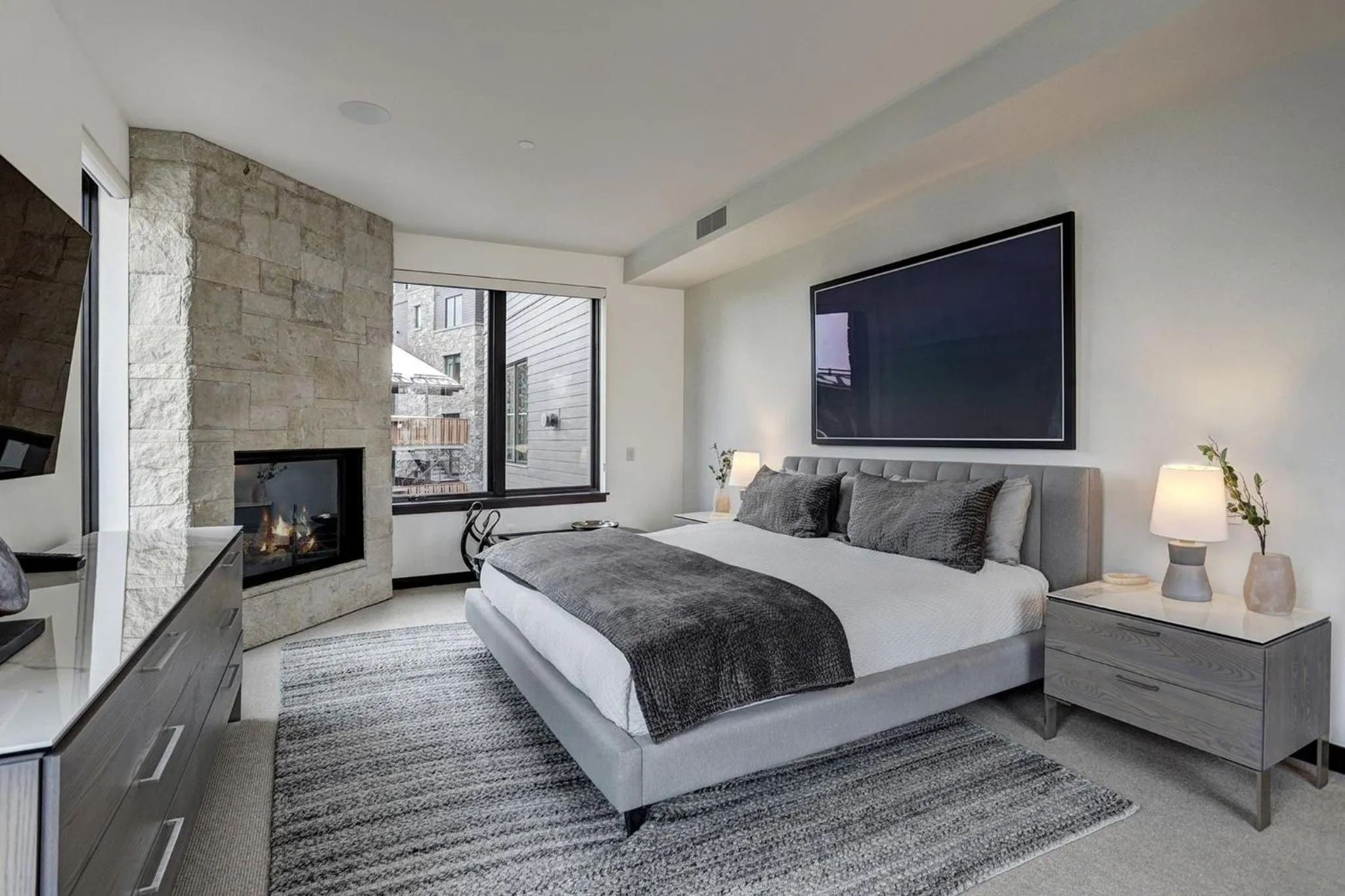 Bedroom, Bed in The Arrabelle at Vail Square, a RockResort