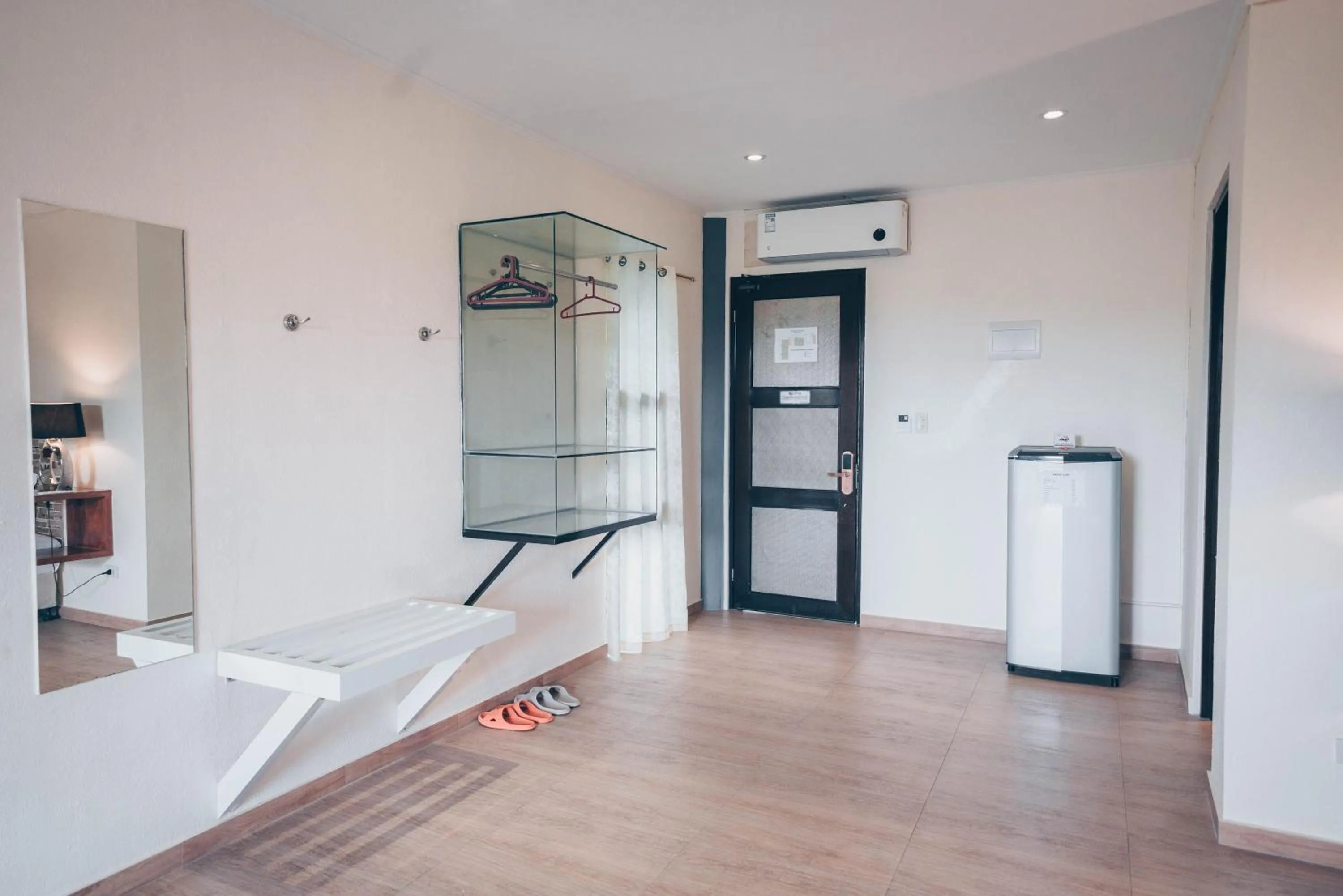 wardrobe, Bed in Alona Northland Resort